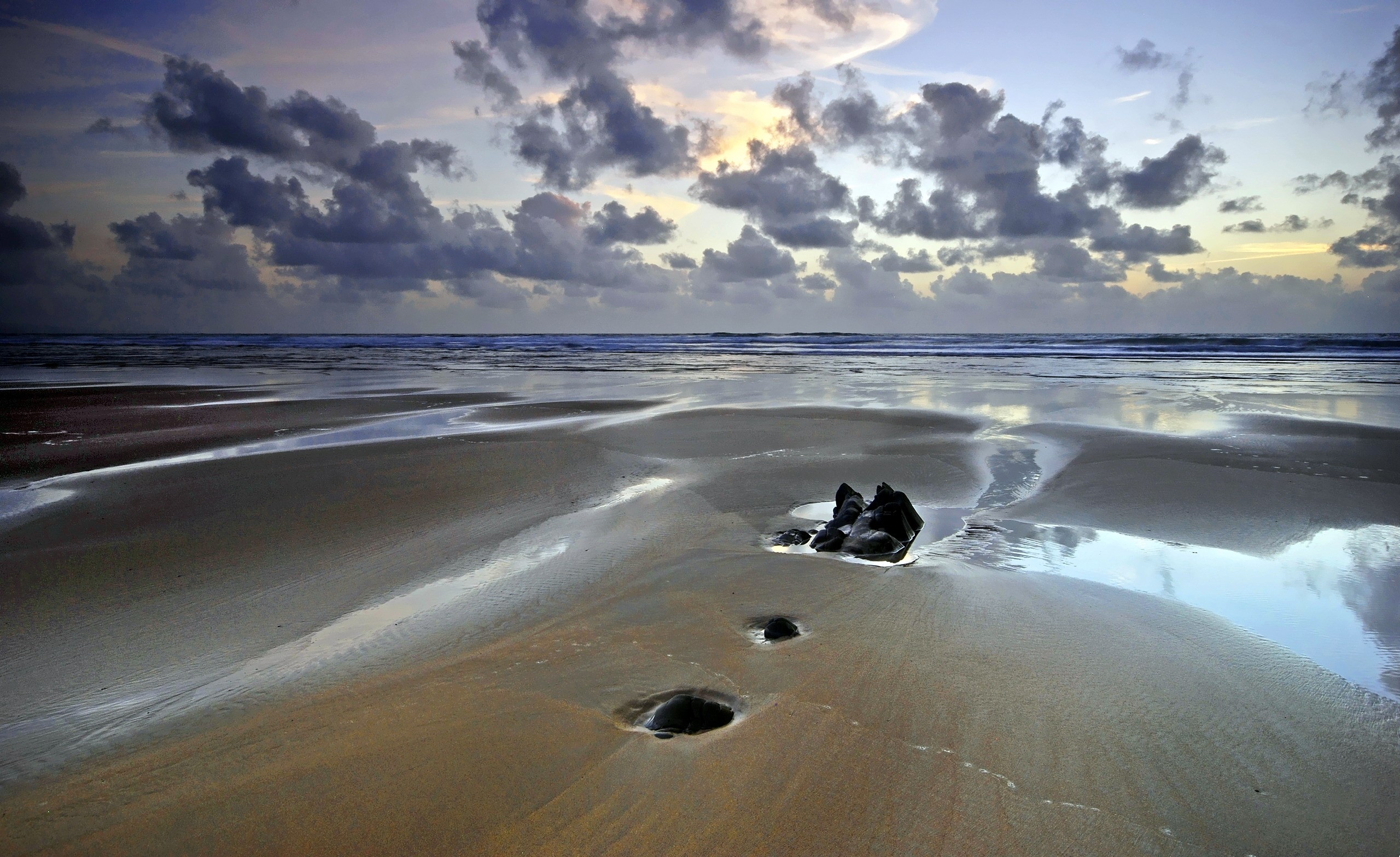 Beach with rock and tide pools at sunset HD Wallpaper