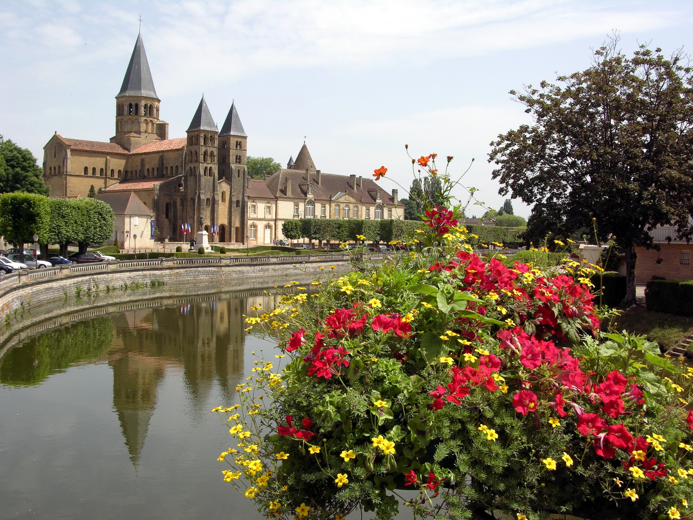 Abbey of Cluny, France HD Wallpaper