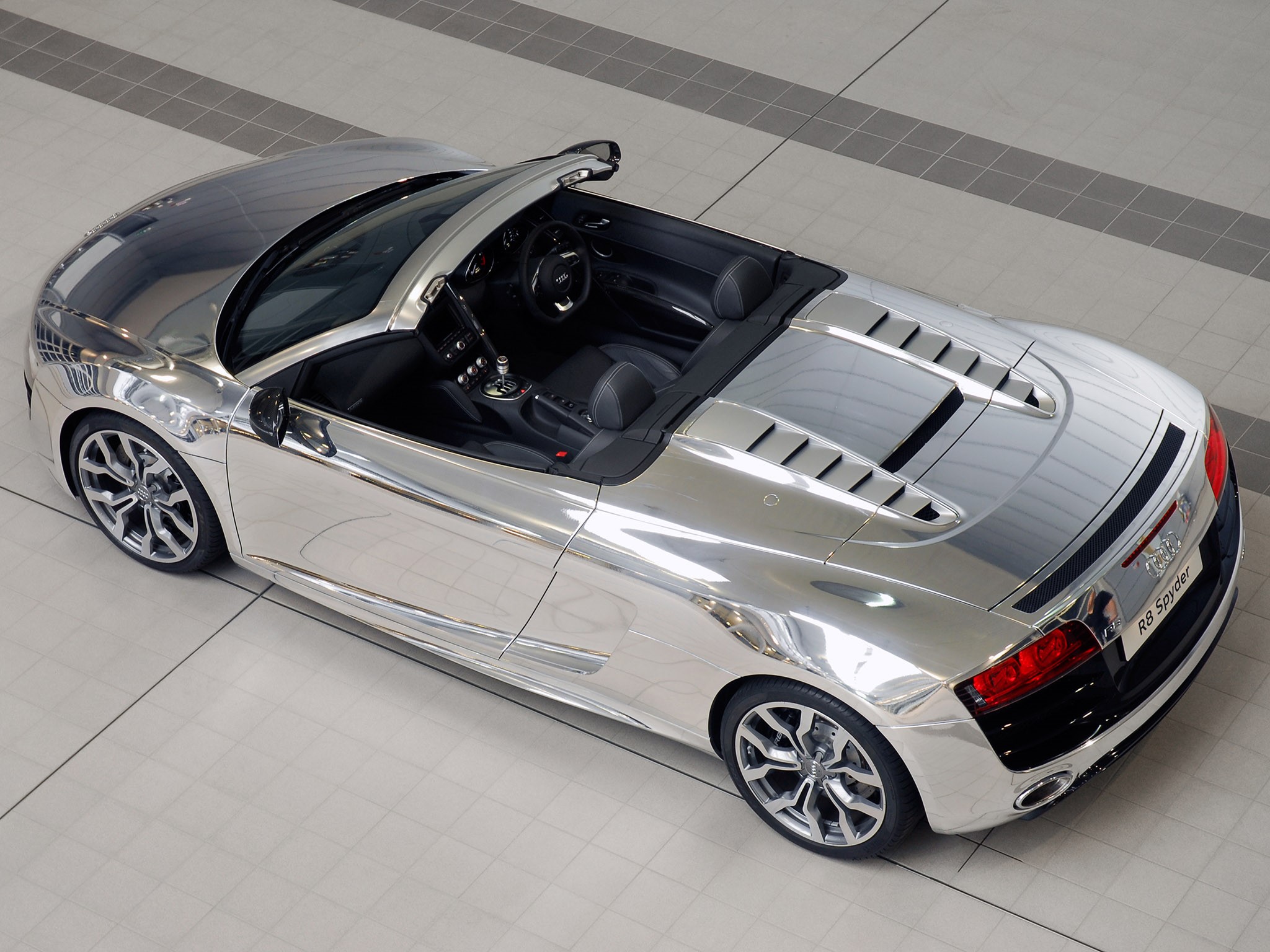 Chrome Audi R8 Spyder Convertible HD Wallpaper