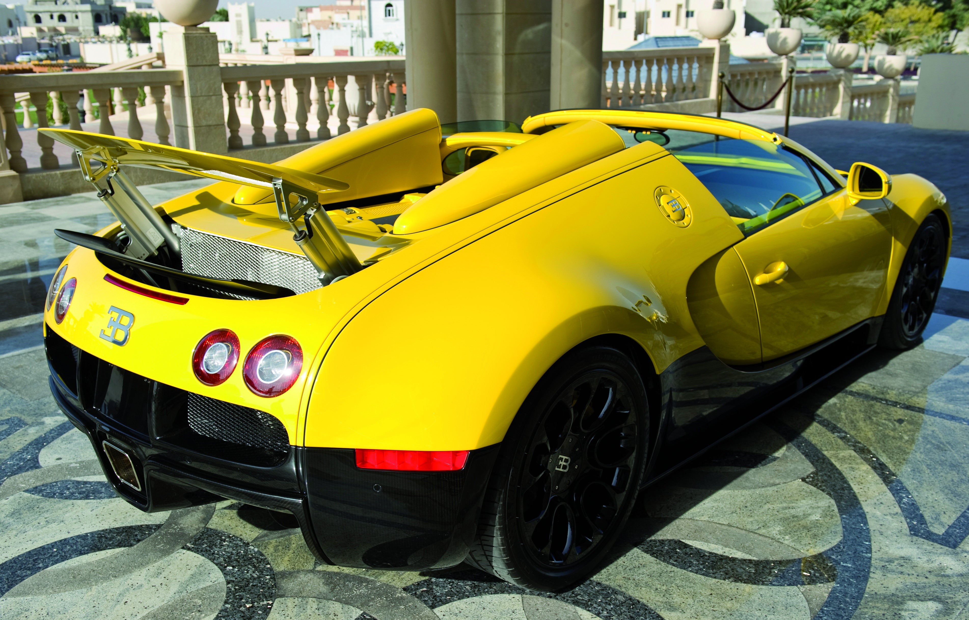 Yellow Bugatti Veyron Grand Sport Vitesse HD Wallpaper