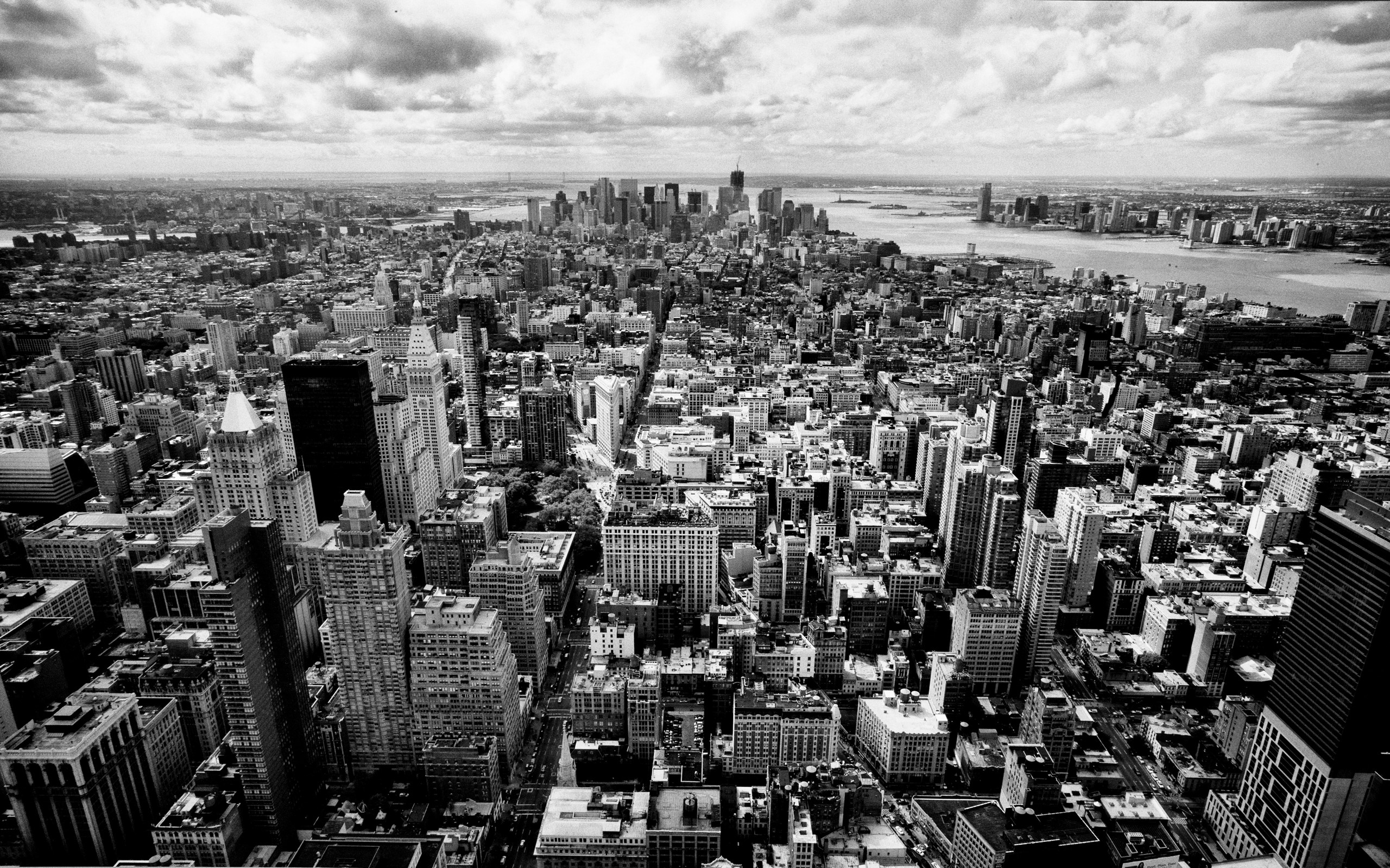 Aerial view of New York City skyline HD Wallpaper
