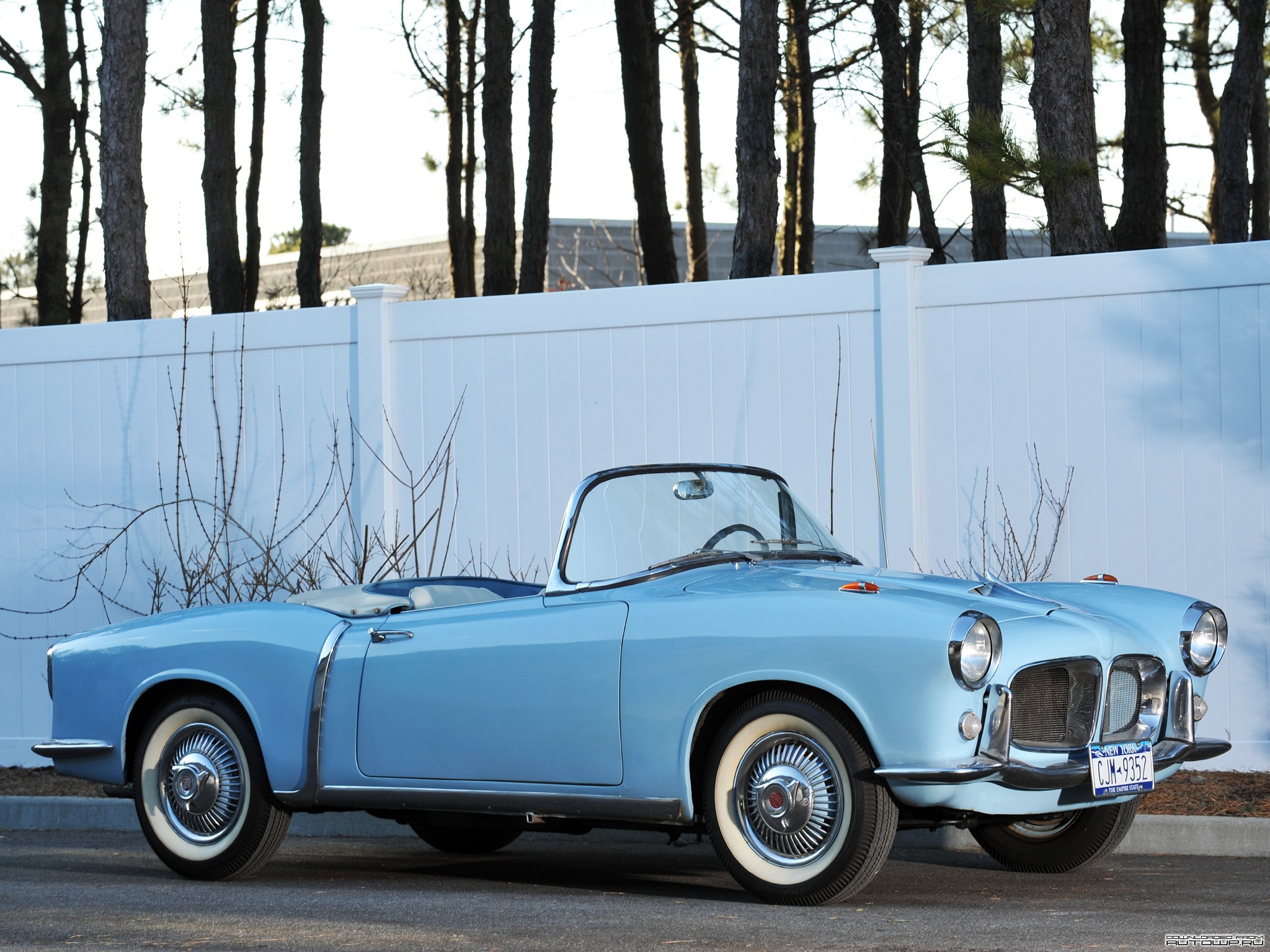 1957 Fiat 1200 TV Spider convertible HD Wallpaper