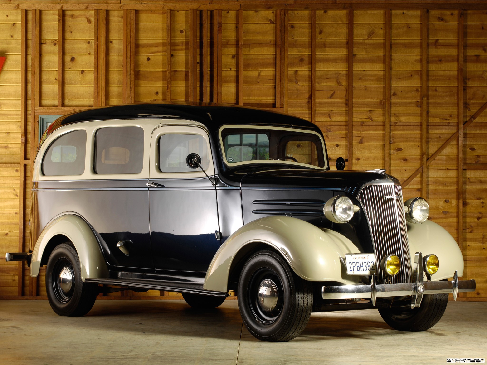1938 Chevrolet Suburban HD Wallpaper