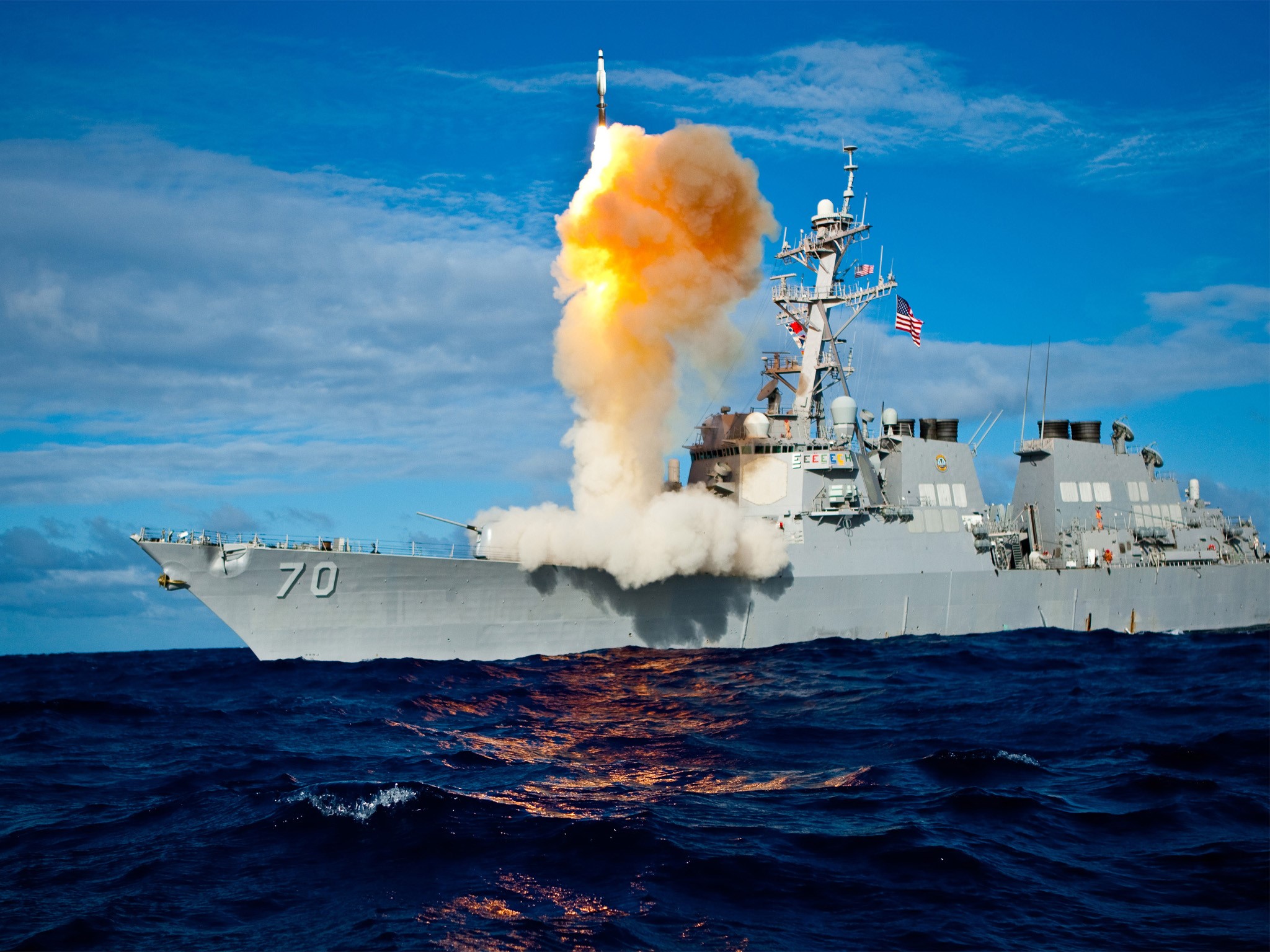 US Navy Destroyer launches missile at sea HD Wallpaper