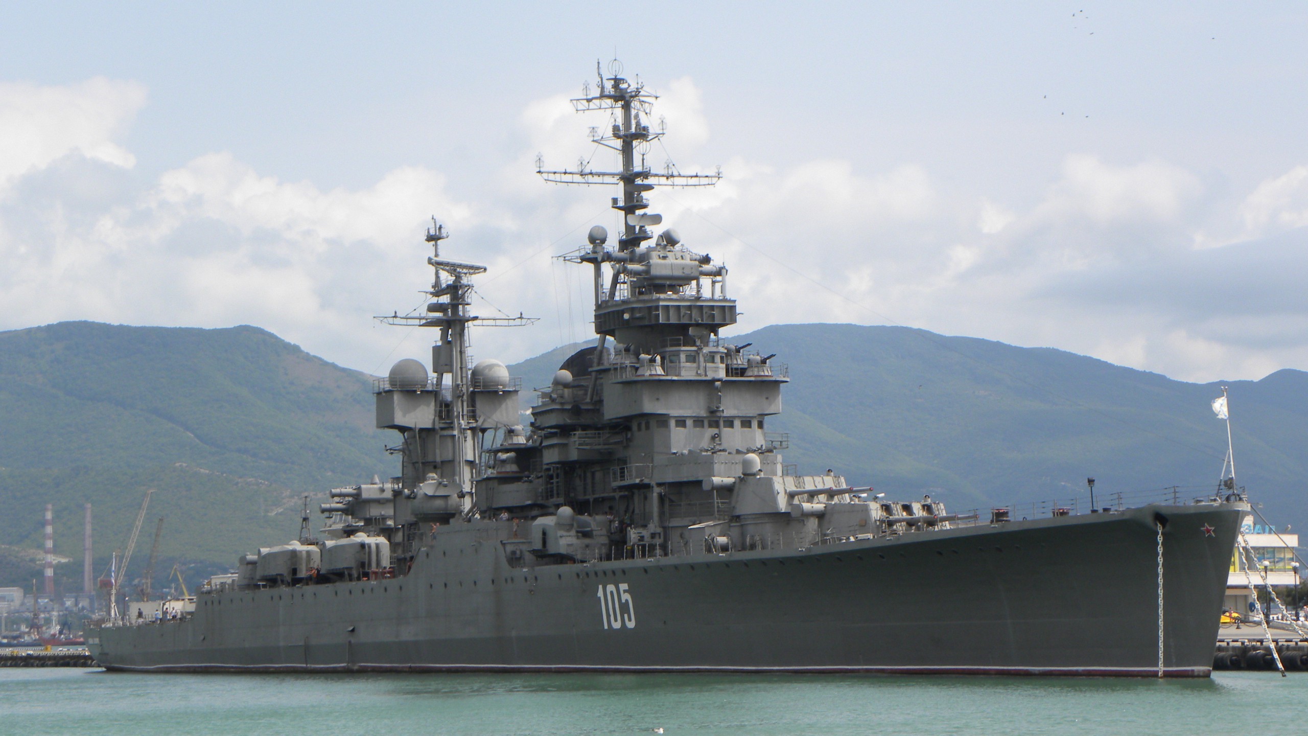 Russian Slava-class cruiser Moskva (105) HD Wallpaper