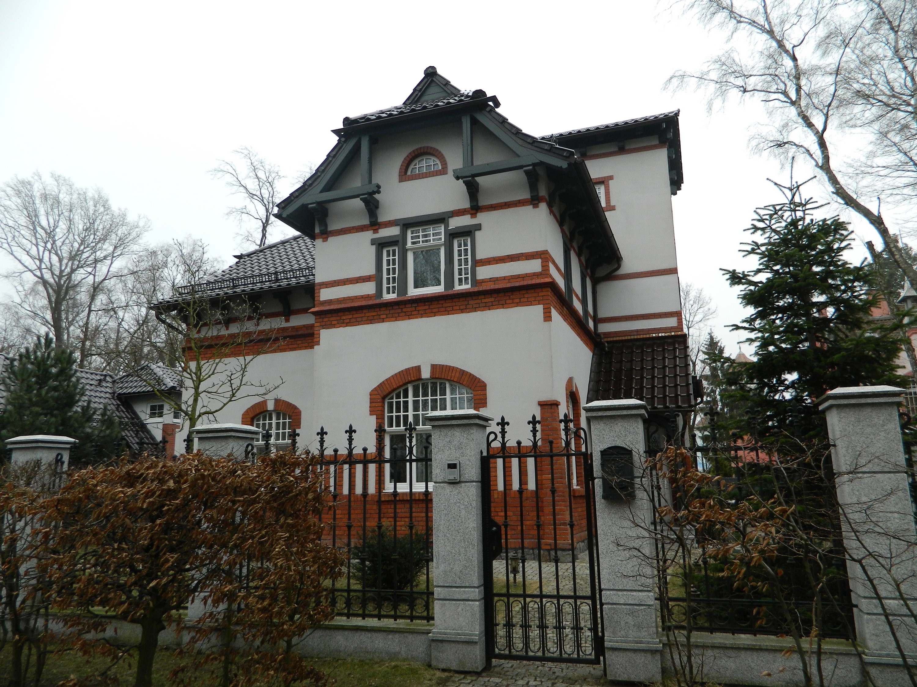House in Svetlogorsk, Russia HD Wallpaper