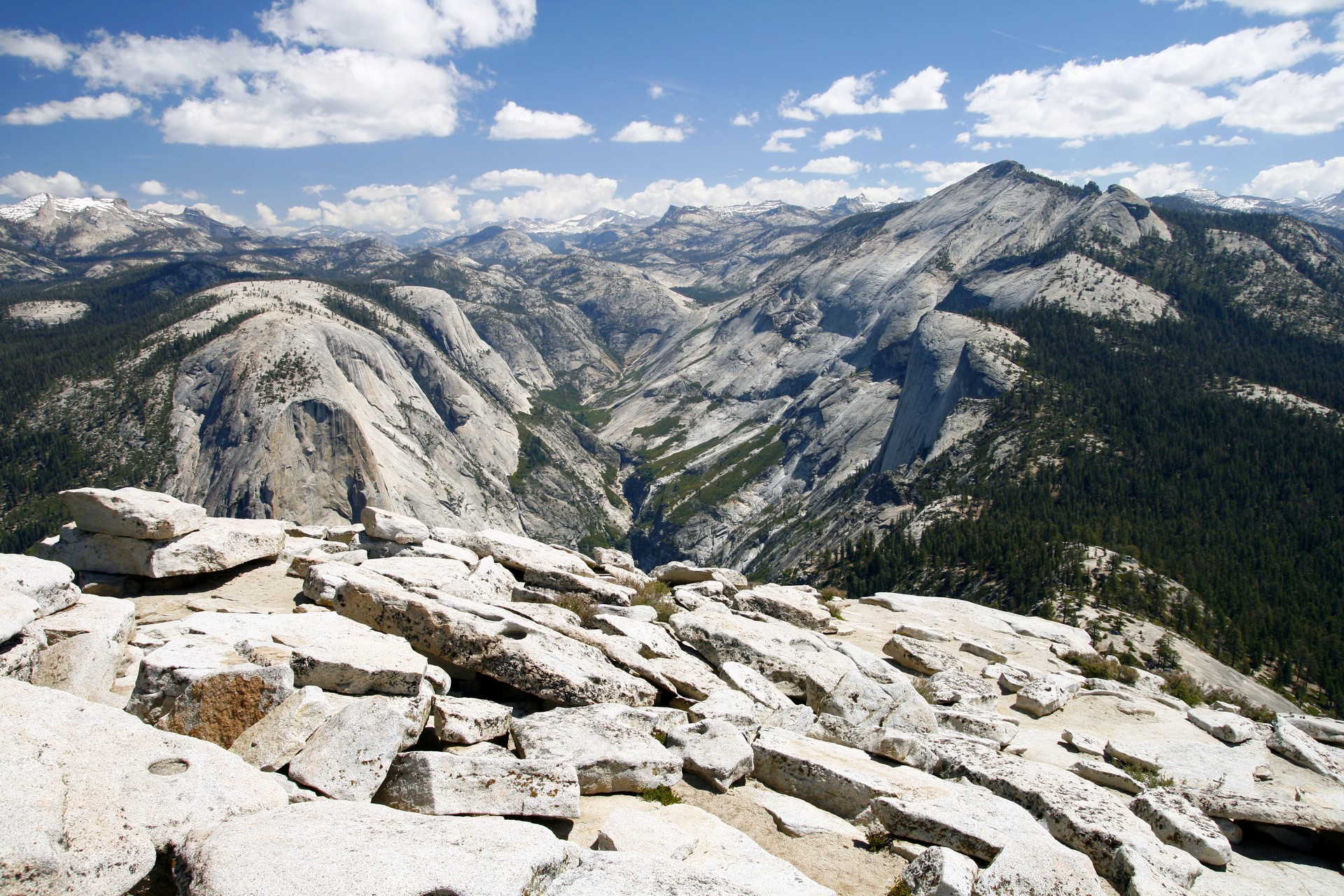 Yosemite National Park Mountains in California, USA HD Wallpaper