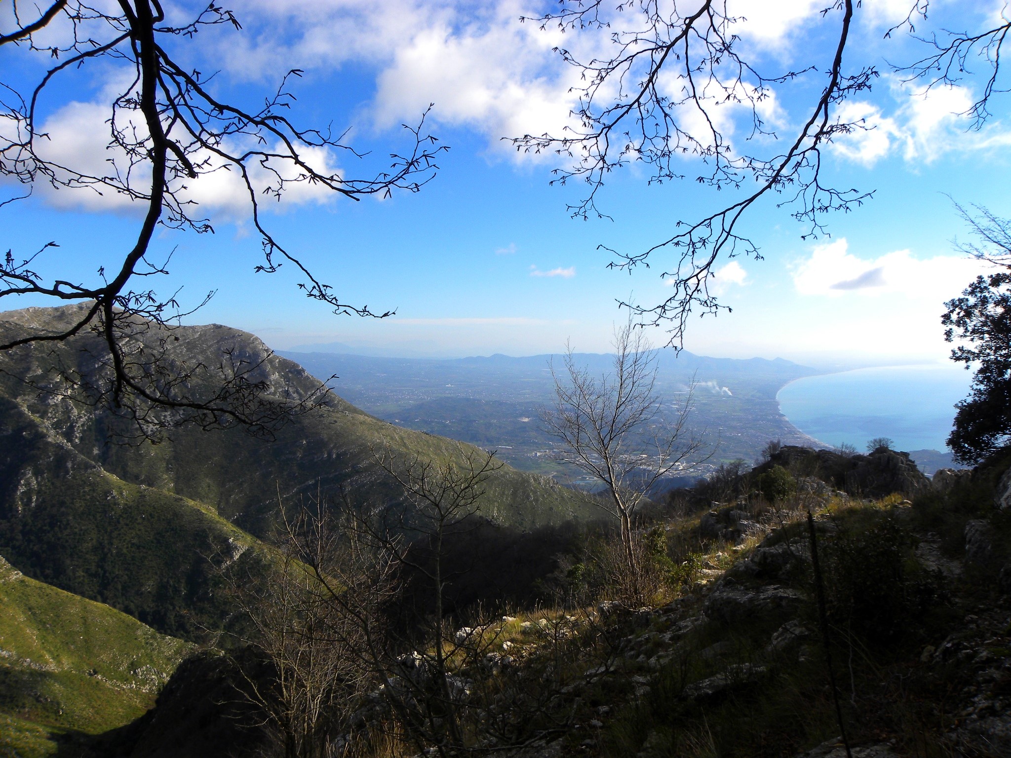 View from Aurunci Mountains in Italy HD Wallpaper