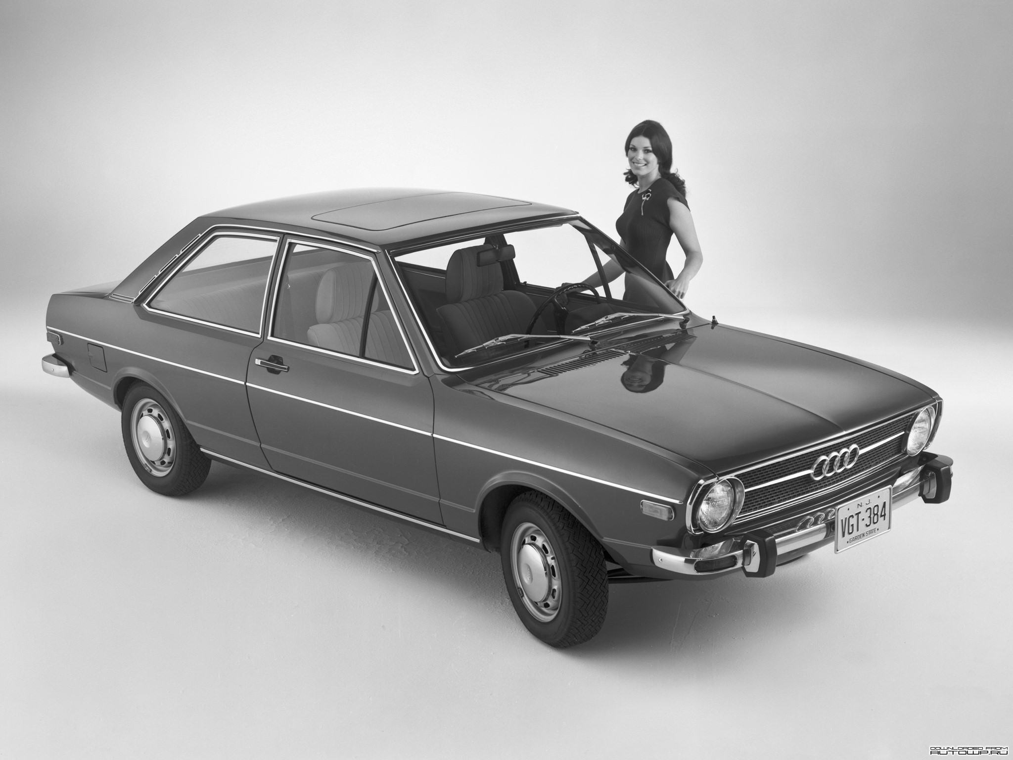 Woman and 1973 Audi Fox HD Wallpaper
