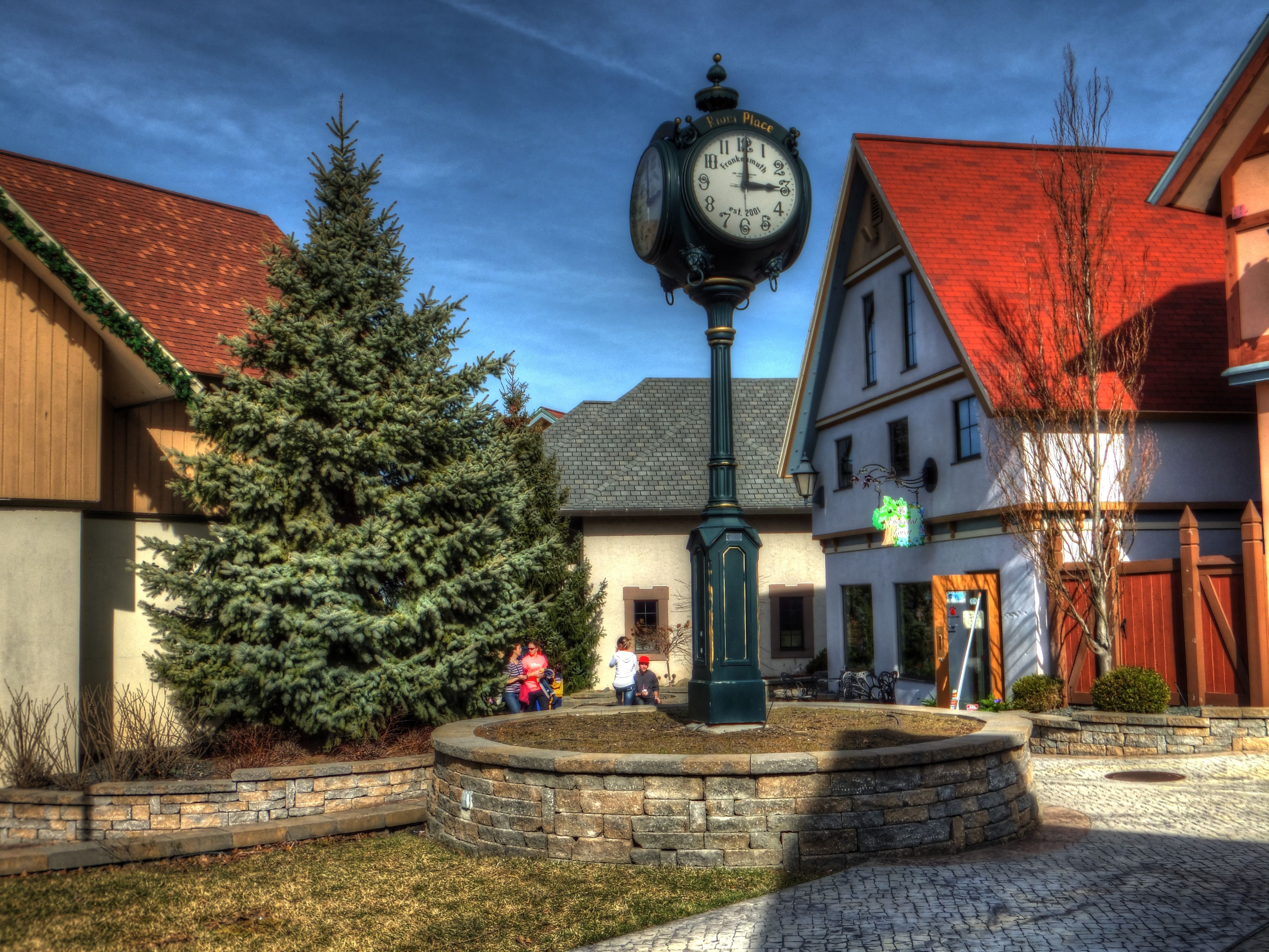 Frankenmuth MI Clock Tower and Buildings HD Wallpaper