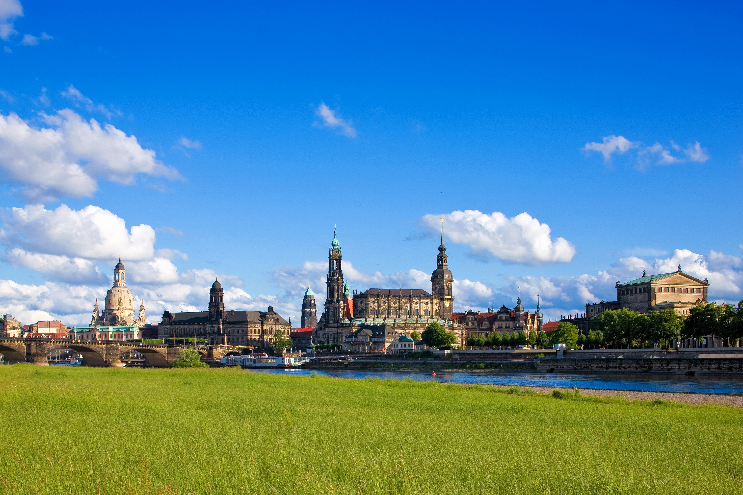 Dresden skyline with Frauenkirche and Elbe River HD Wallpaper