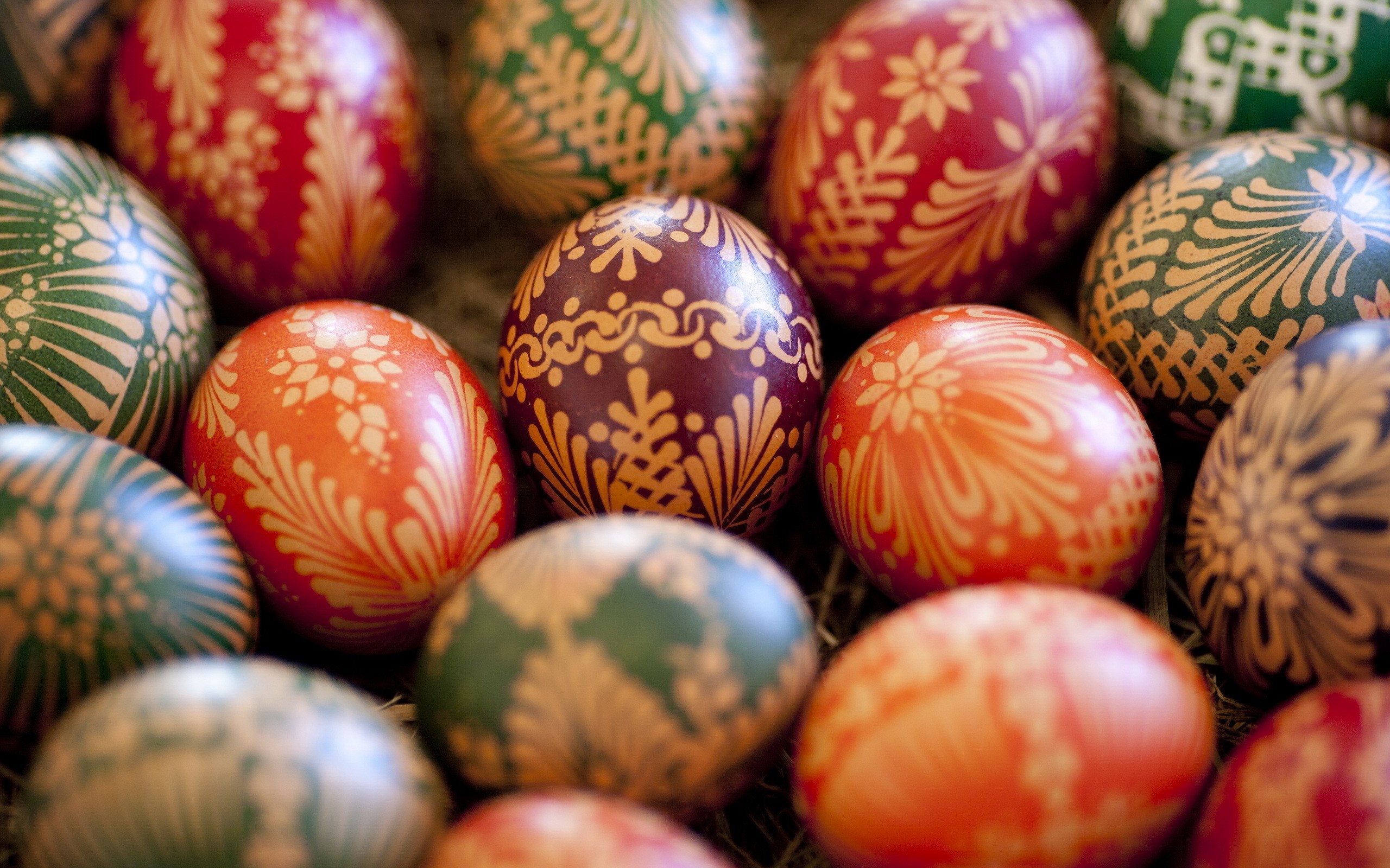 Decorated Easter Eggs HD Wallpaper