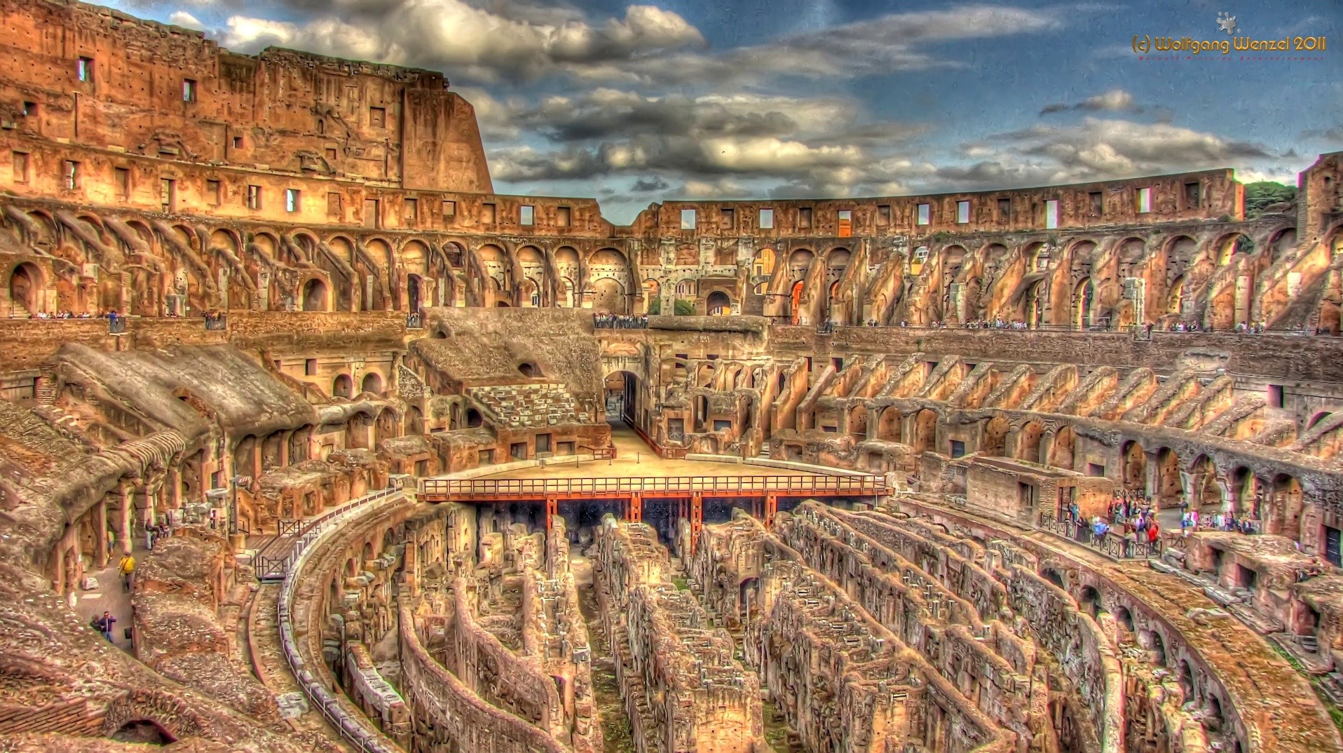 The Colosseum in Rome, Italy HD Wallpaper