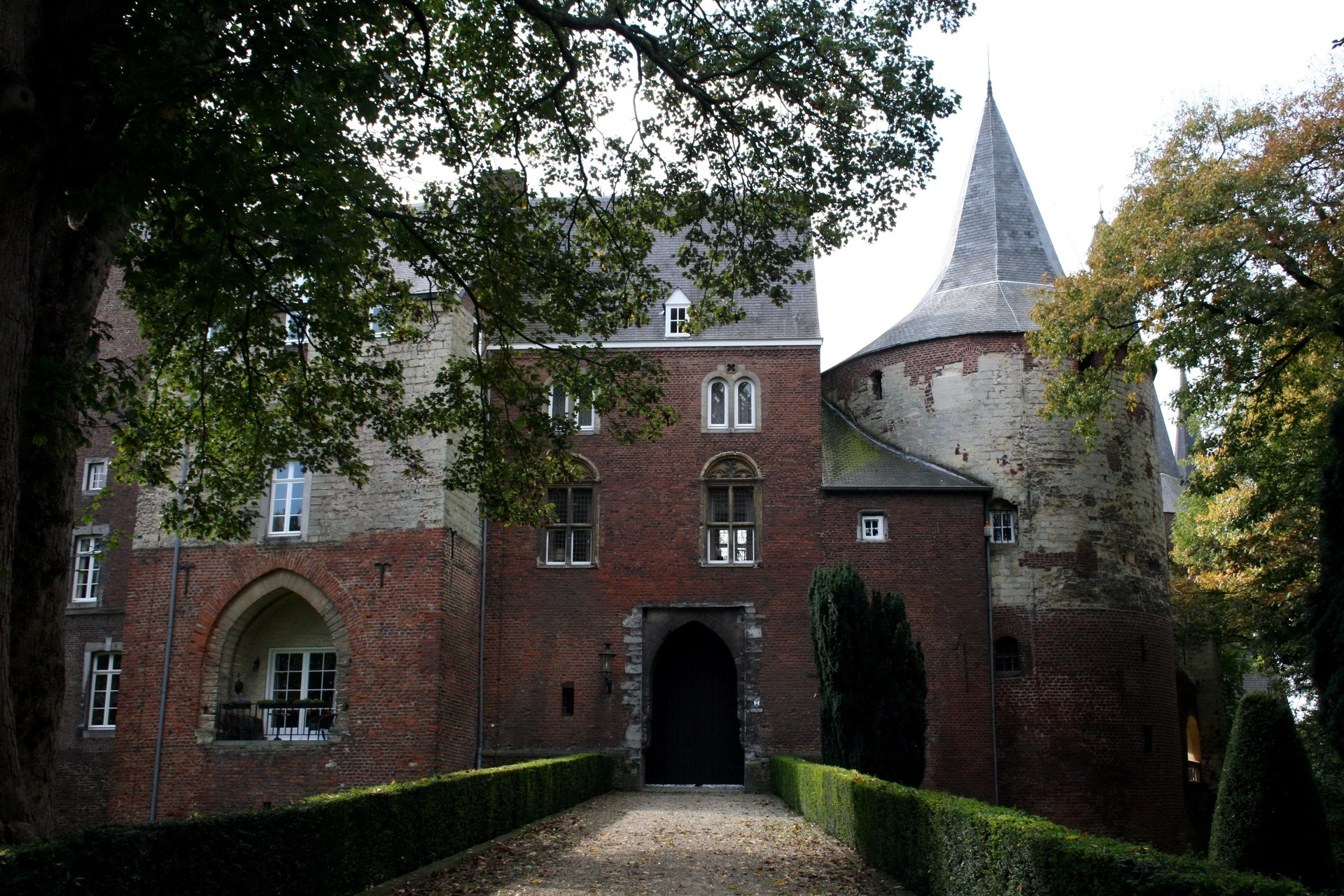 Castle with conical tower and trees HD Wallpaper