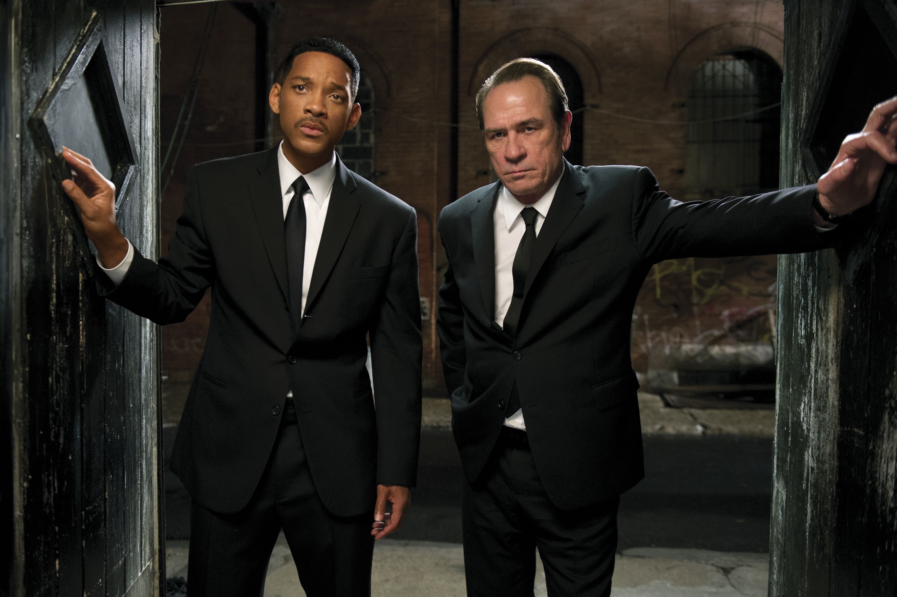 Agent J and Agent K from Men in Black 3 HD Wallpaper