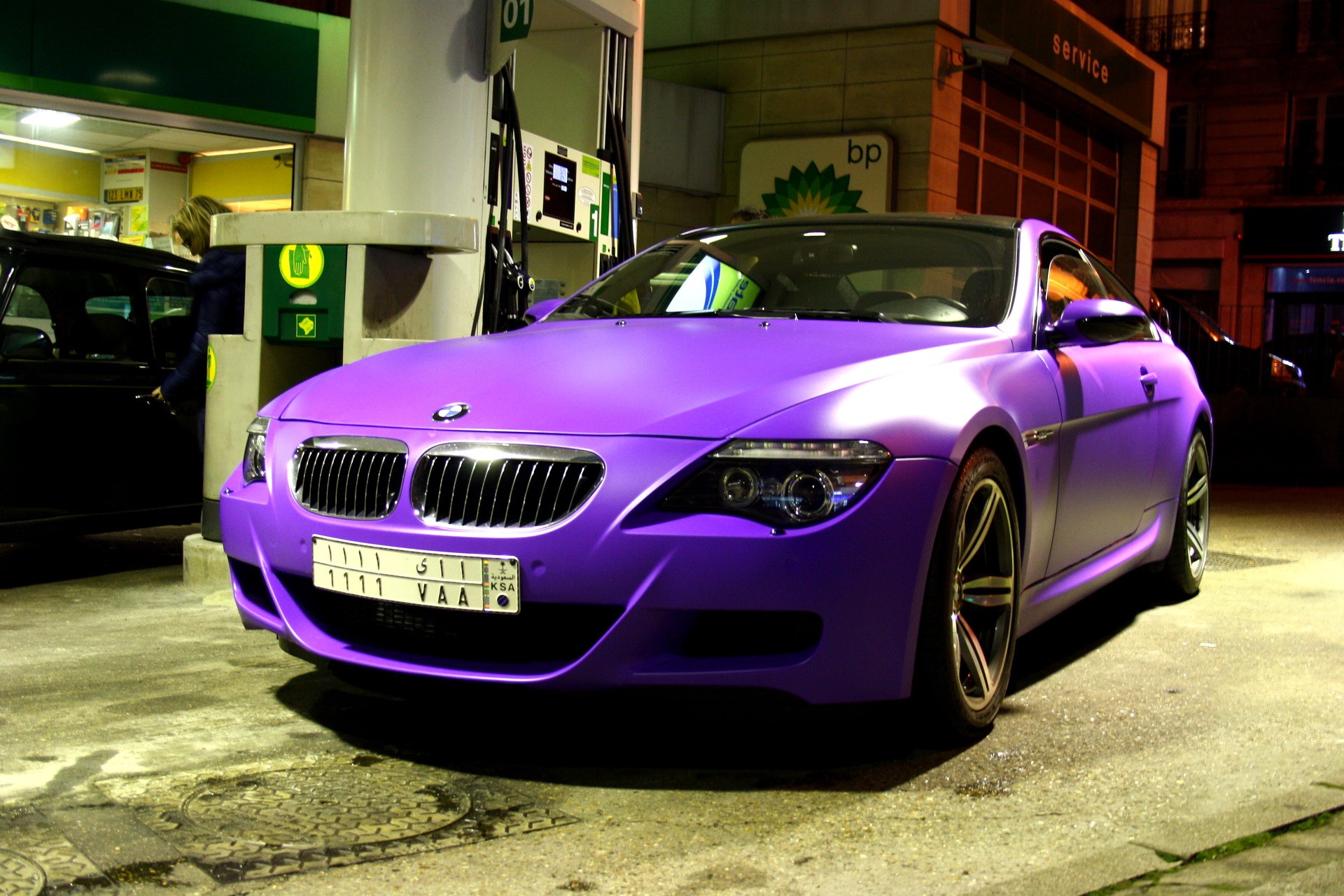 Purple BMW M6 at a BP Gas Station HD Wallpaper