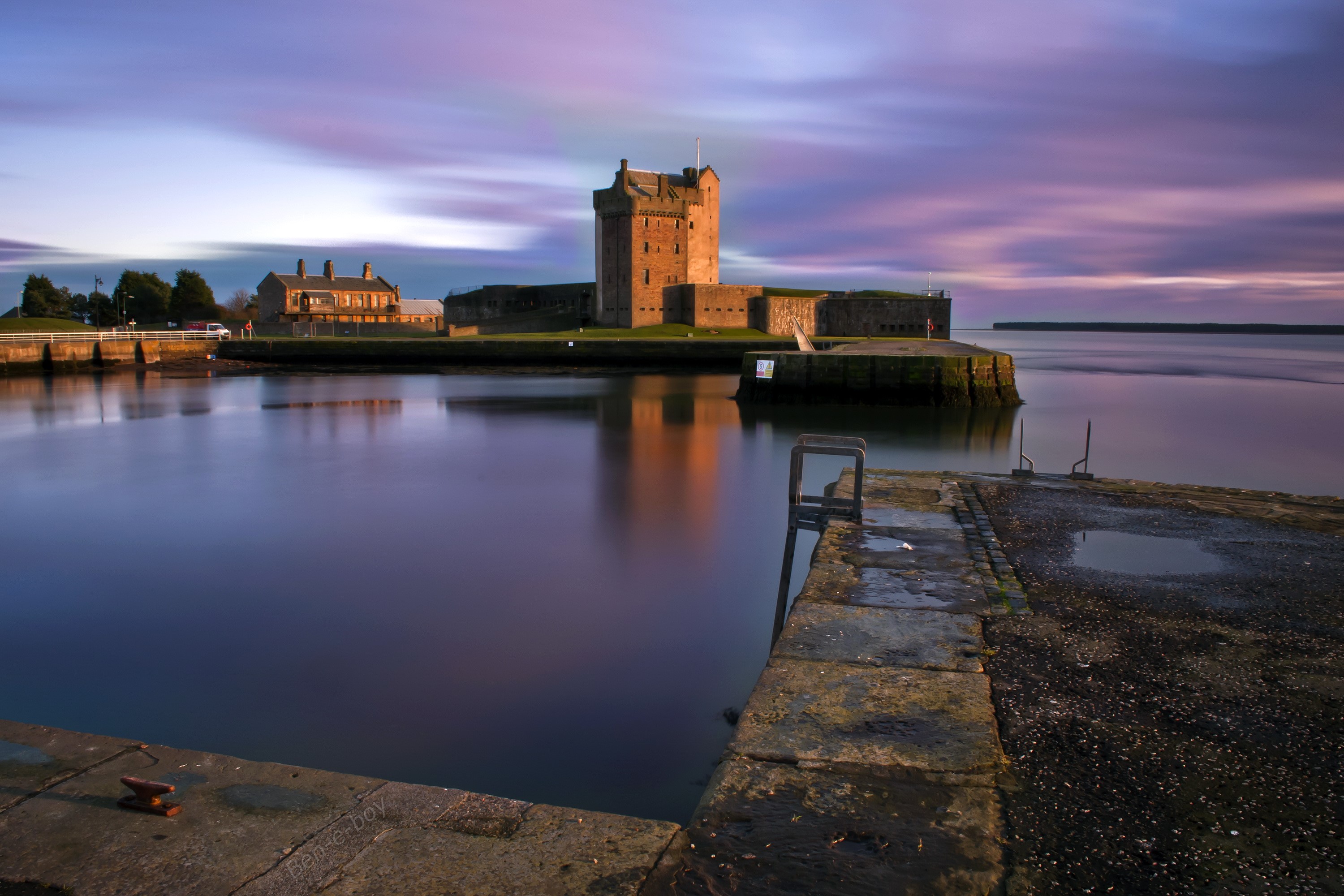 Broughty Castle Scotland at Dusk HD Wallpaper