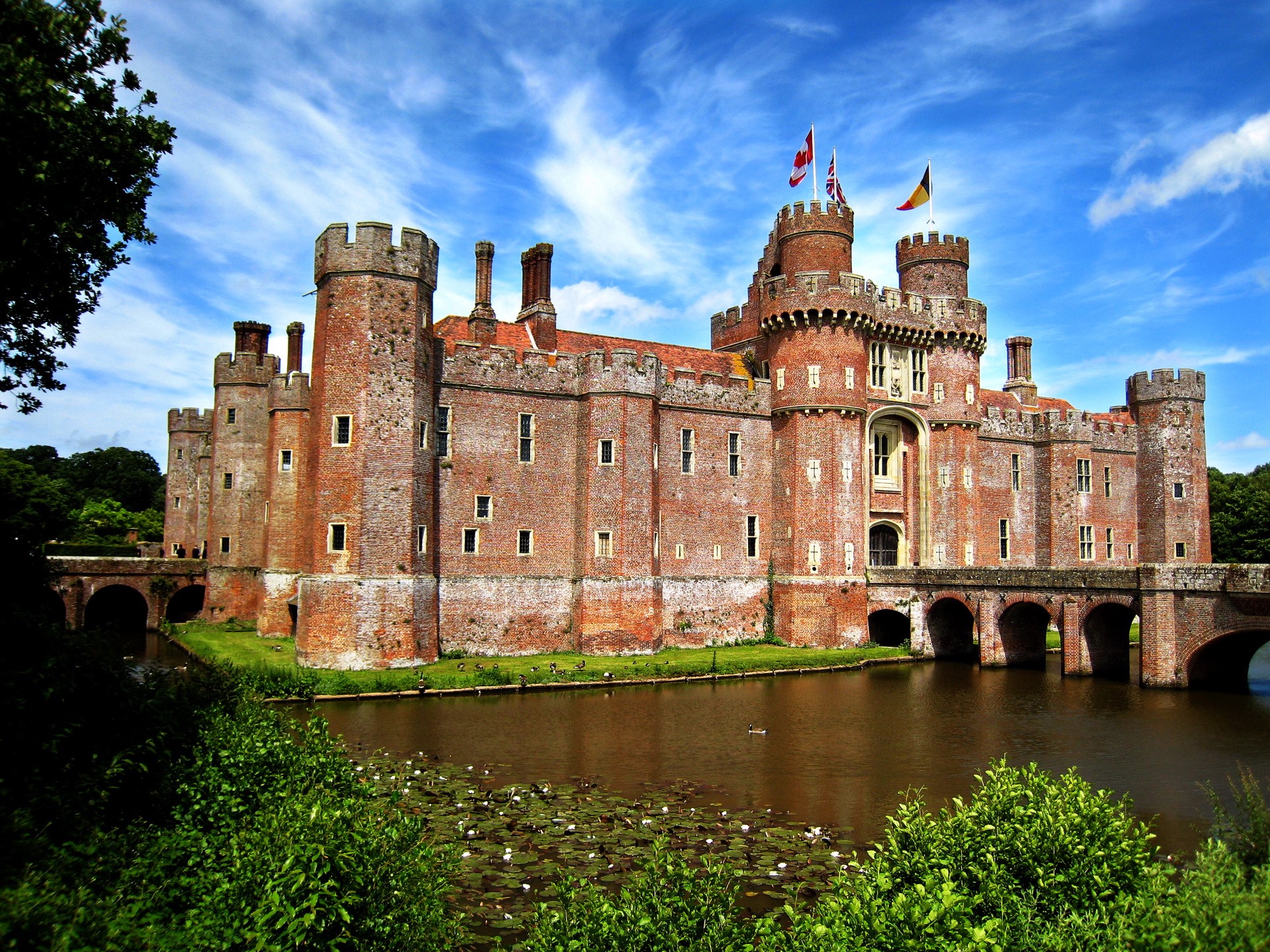  715678 Herstmonceux Castle East Sussex UK Castles Rare Gallery HD 