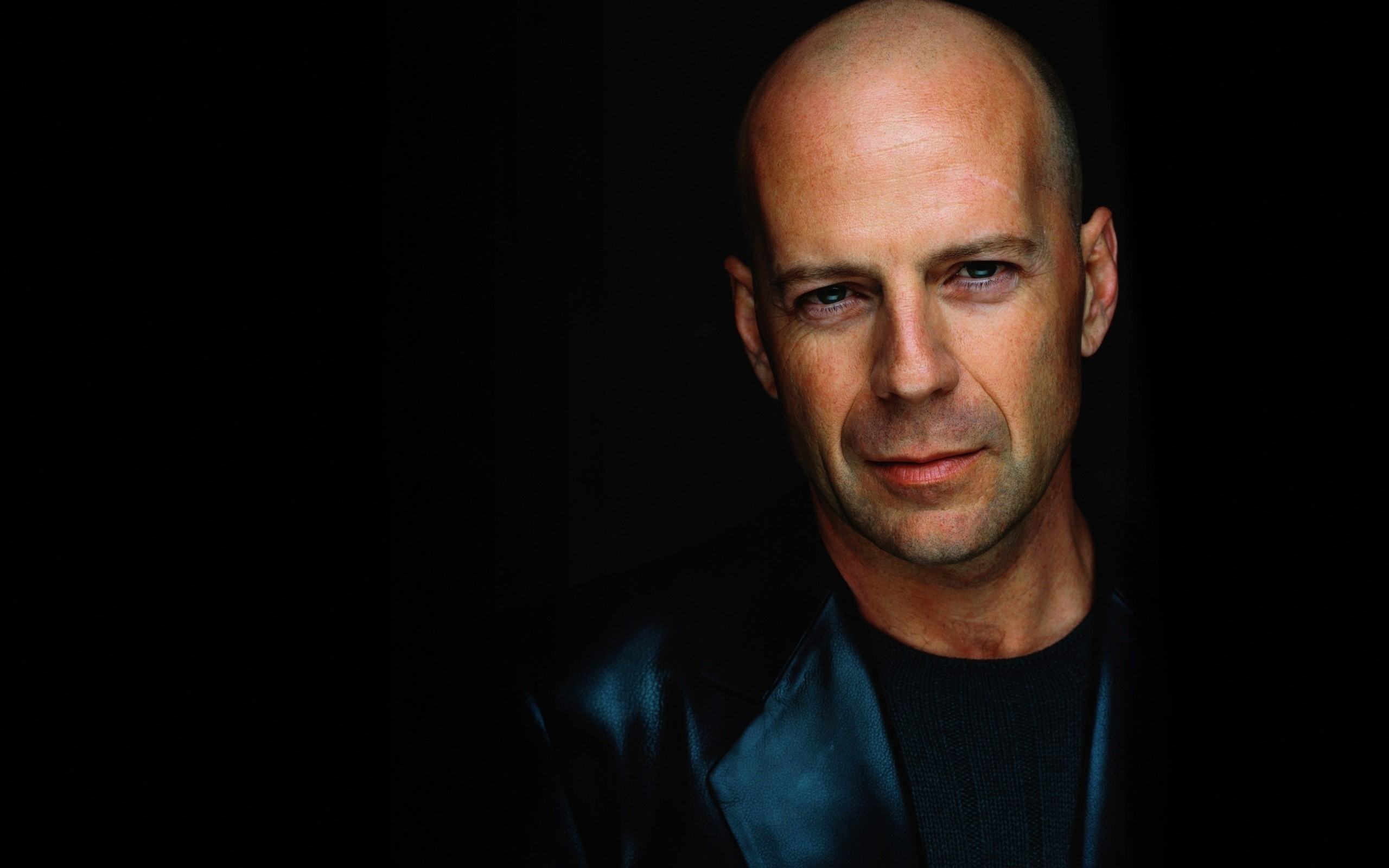 Bruce Willis HD Wallpaper