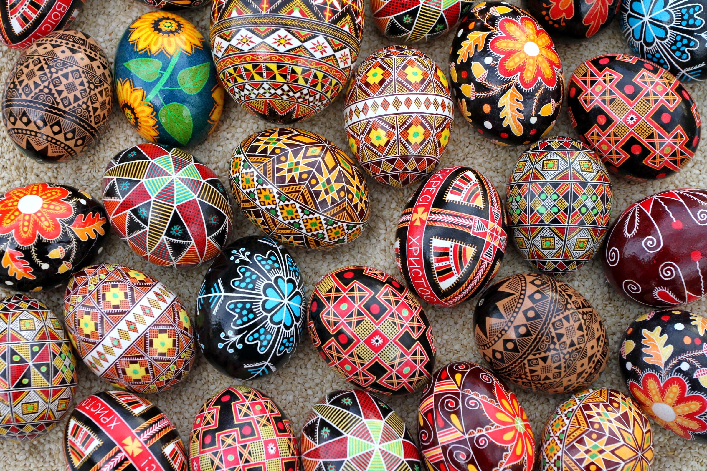 Decorated Easter Eggs HD Wallpaper