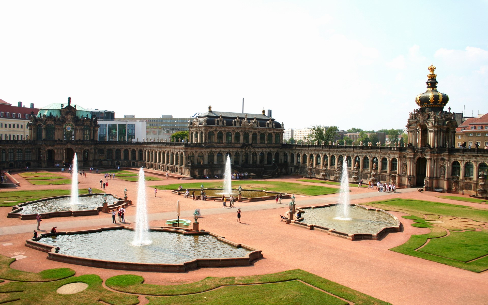 Zwinger Palace courtyard with fountains and gardens HD Wallpaper