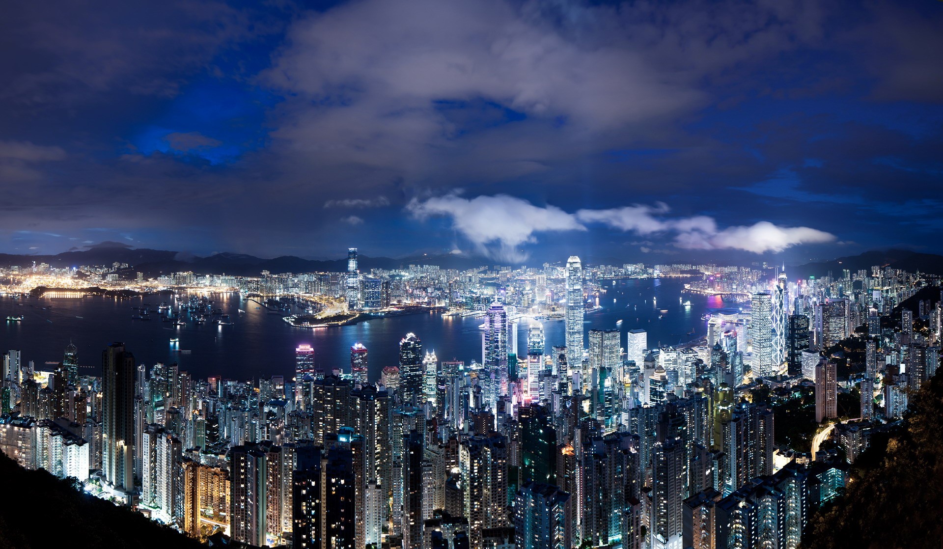 Hong Kong skyline at night from Victoria Peak HD Wallpaper
