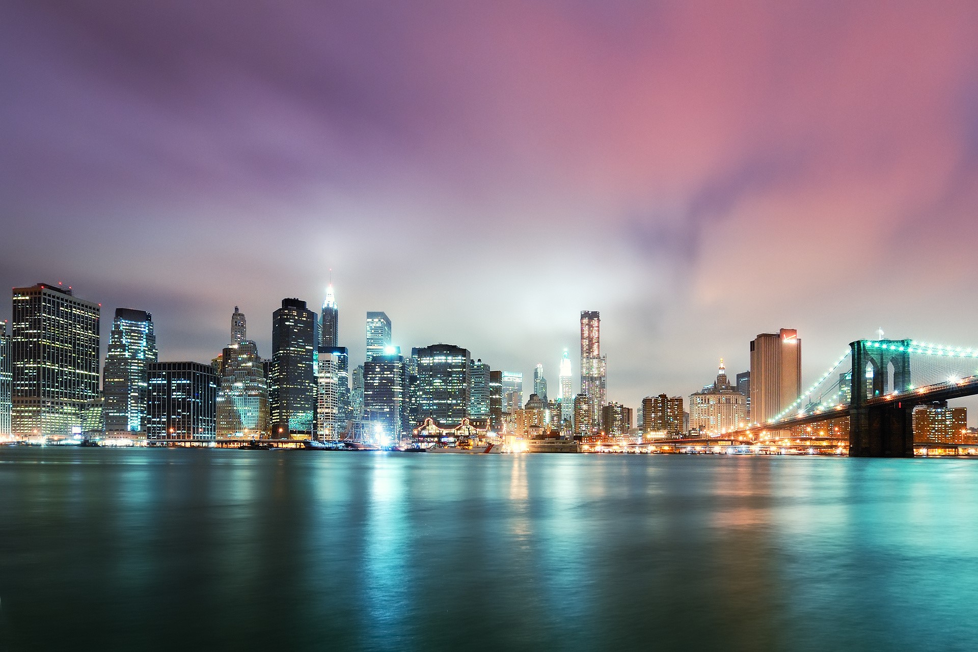 Brooklyn Bridge and New York City Skyline at Night HD Wallpaper