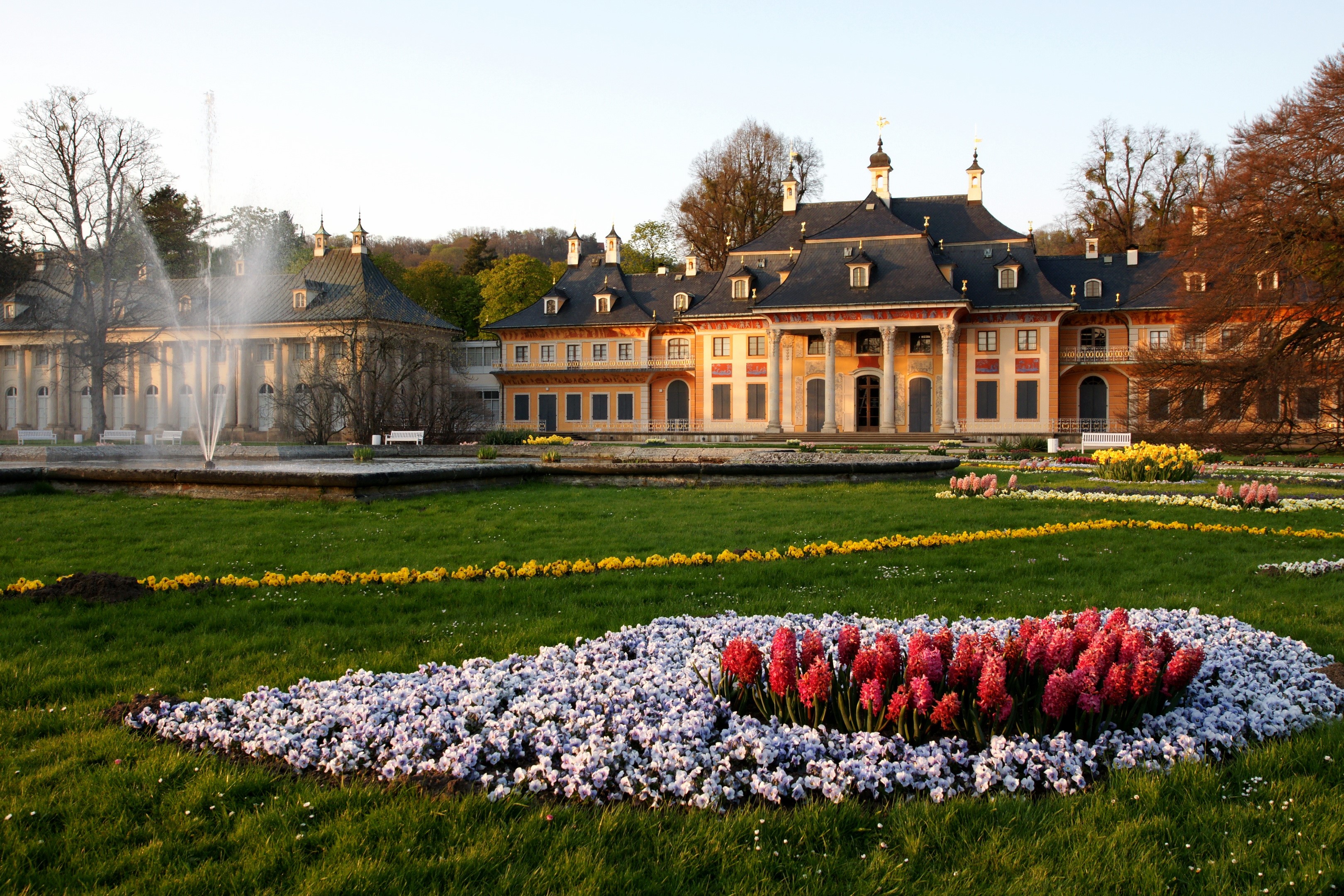 Pillnitz Palace and Gardens with Fountain HD Wallpaper