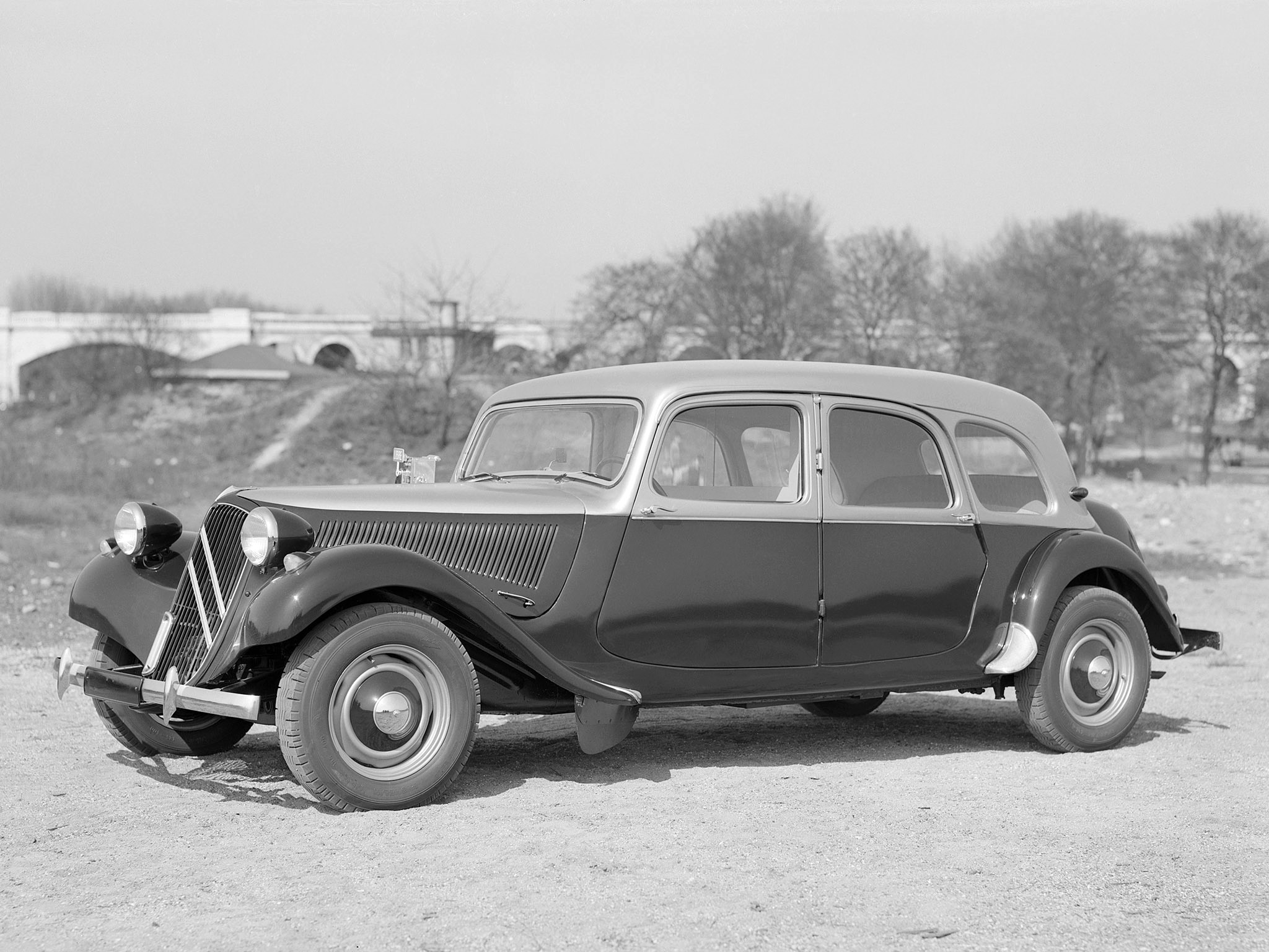 Citroen Traction Avant car HD Wallpaper