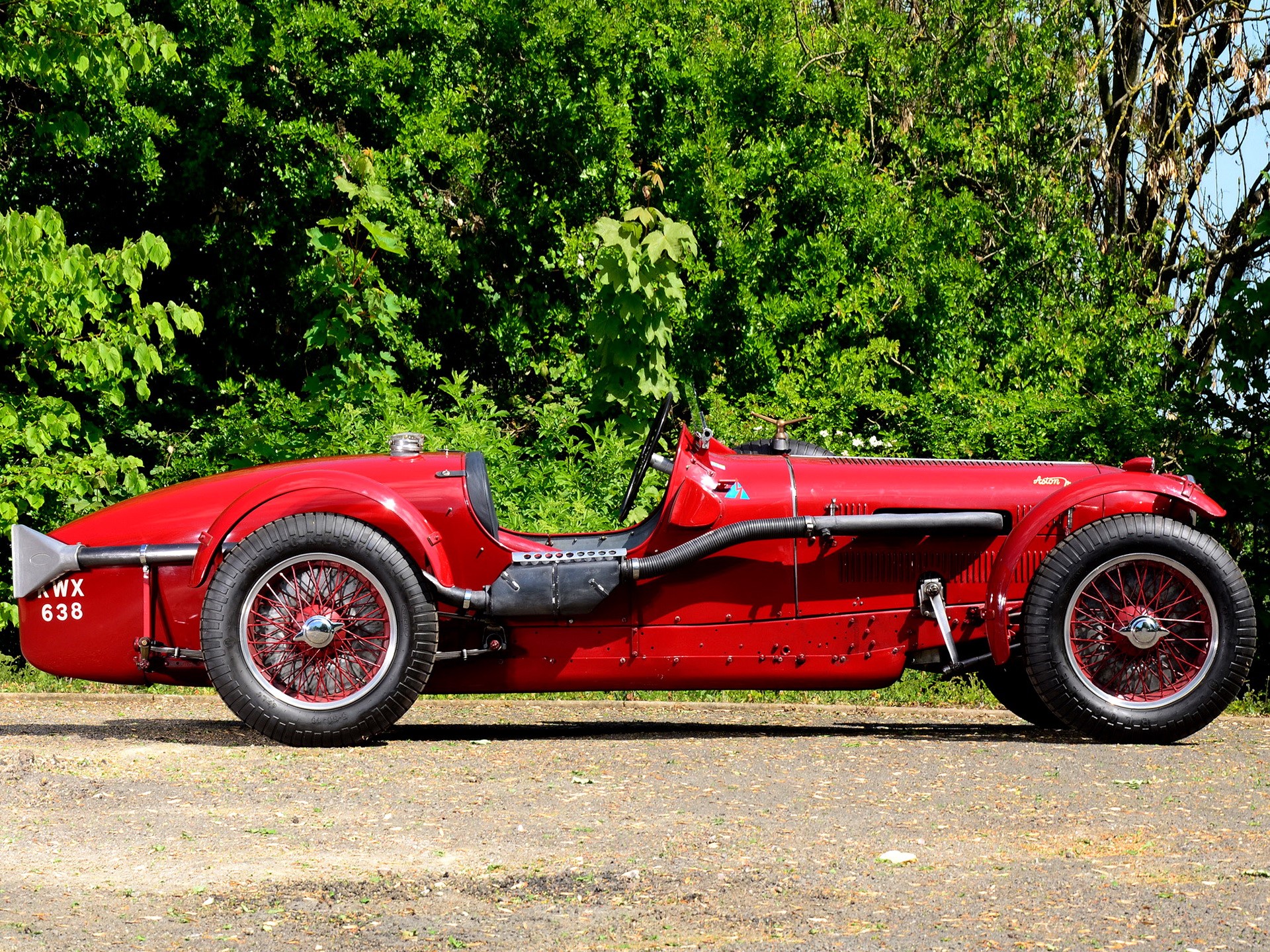 1939 Aston Martin race car HD Wallpaper