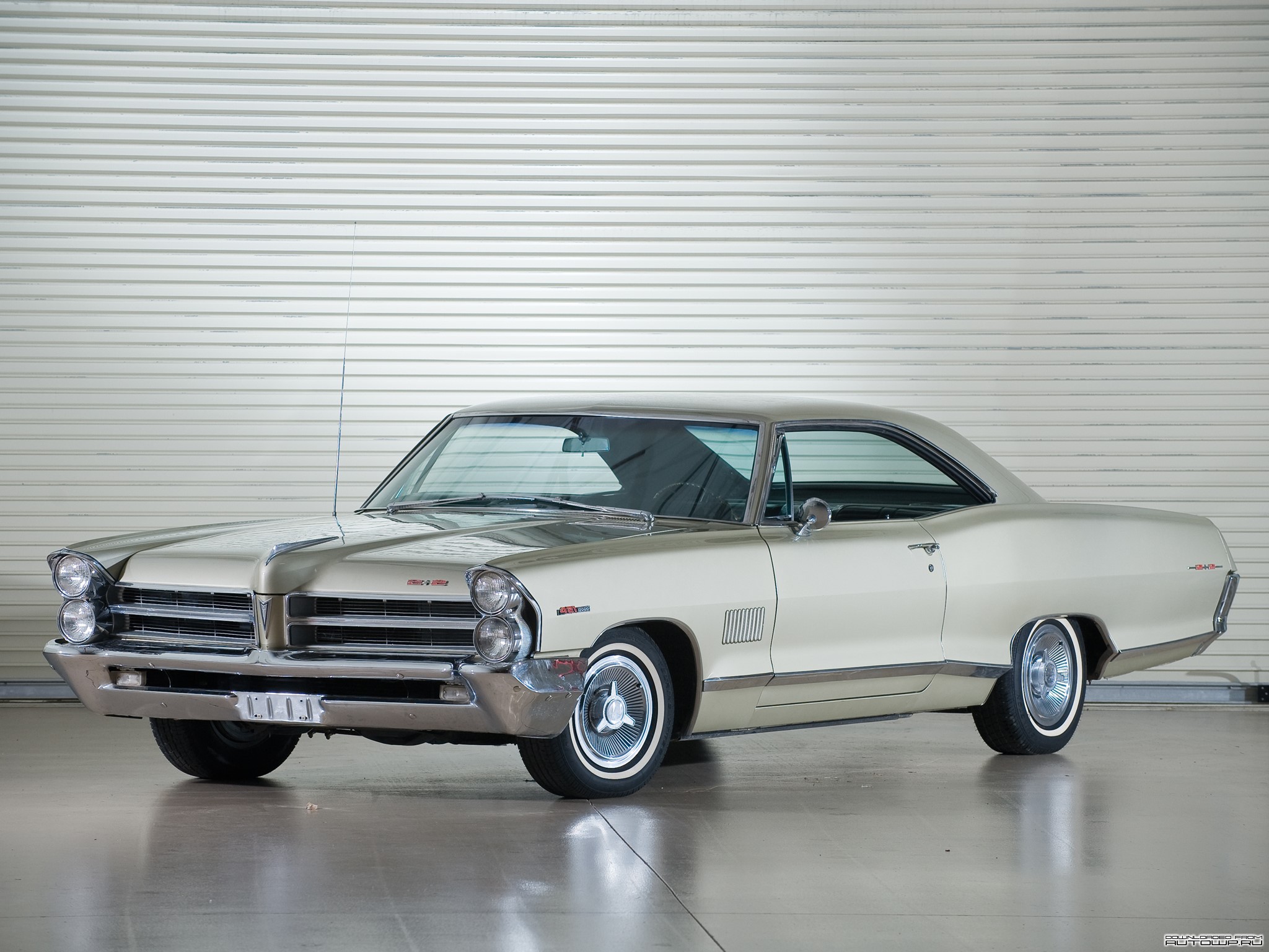 1965 Pontiac Catalina 2+2 Sport Coupe HD Wallpaper