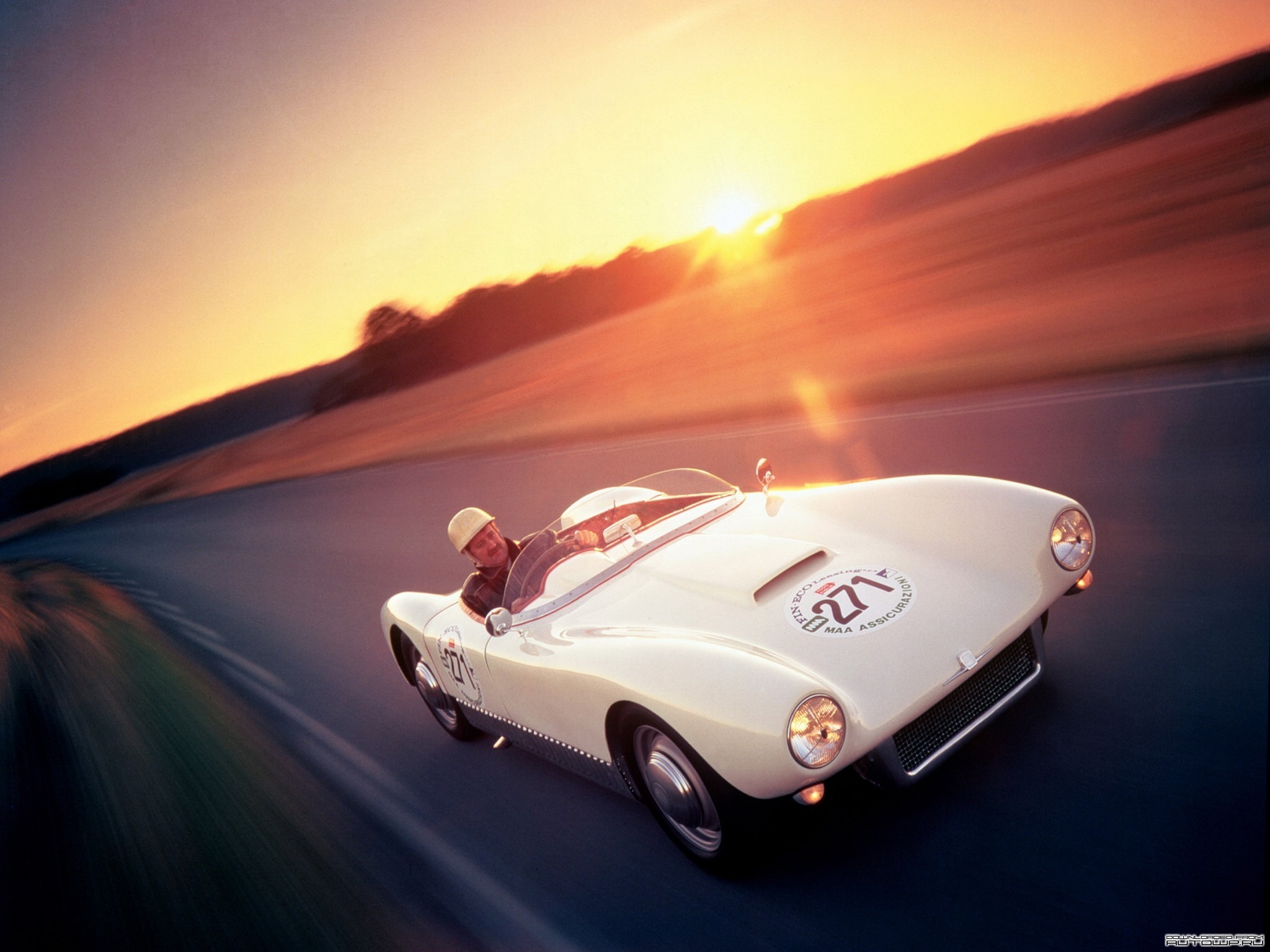 1956 Saab Sonett I racing car at sunset HD Wallpaper