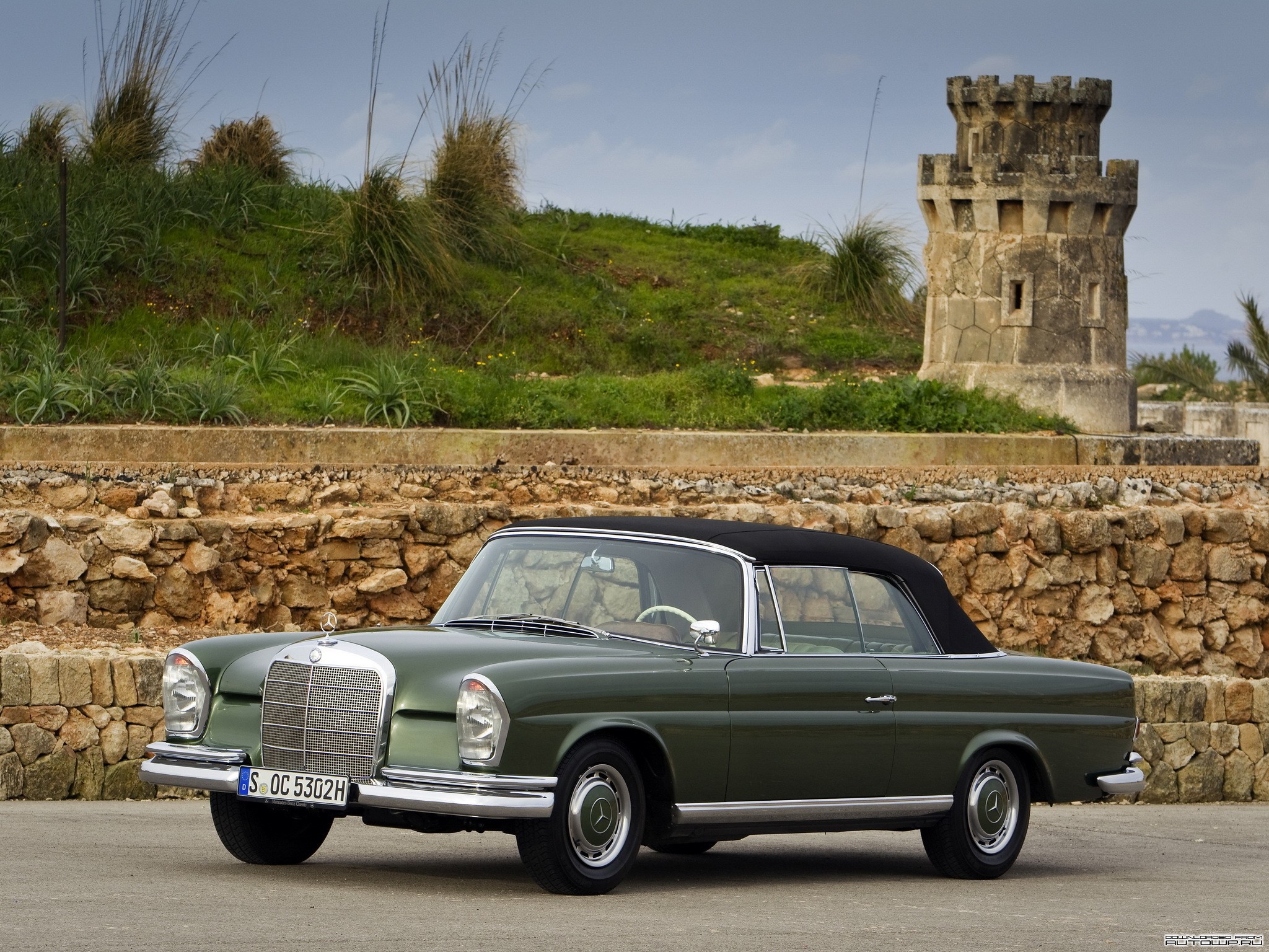 Green Mercedes-Benz Convertible by Stone Tower HD Wallpaper
