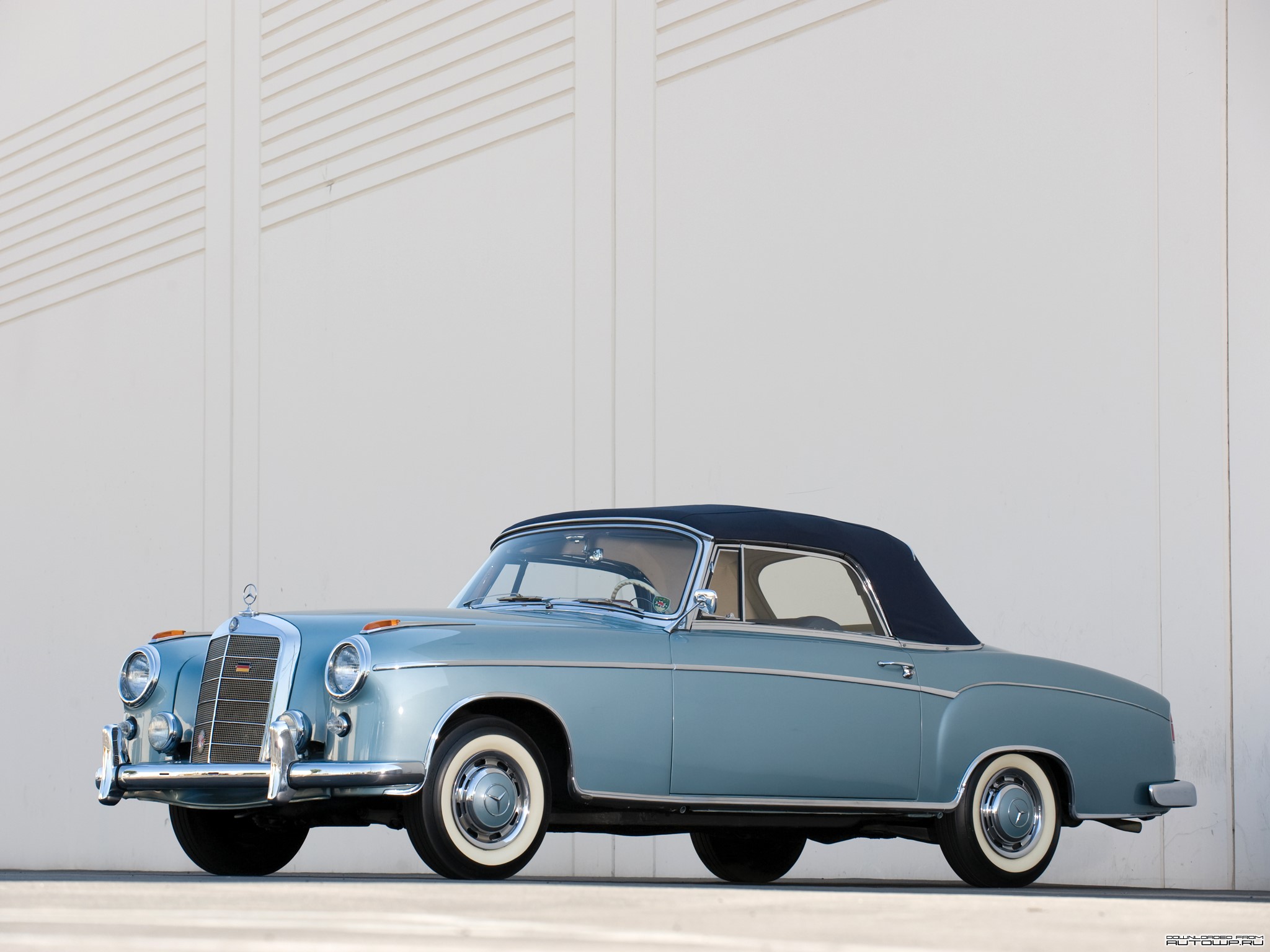 Light Blue Mercedes-Benz Convertible HD Wallpaper