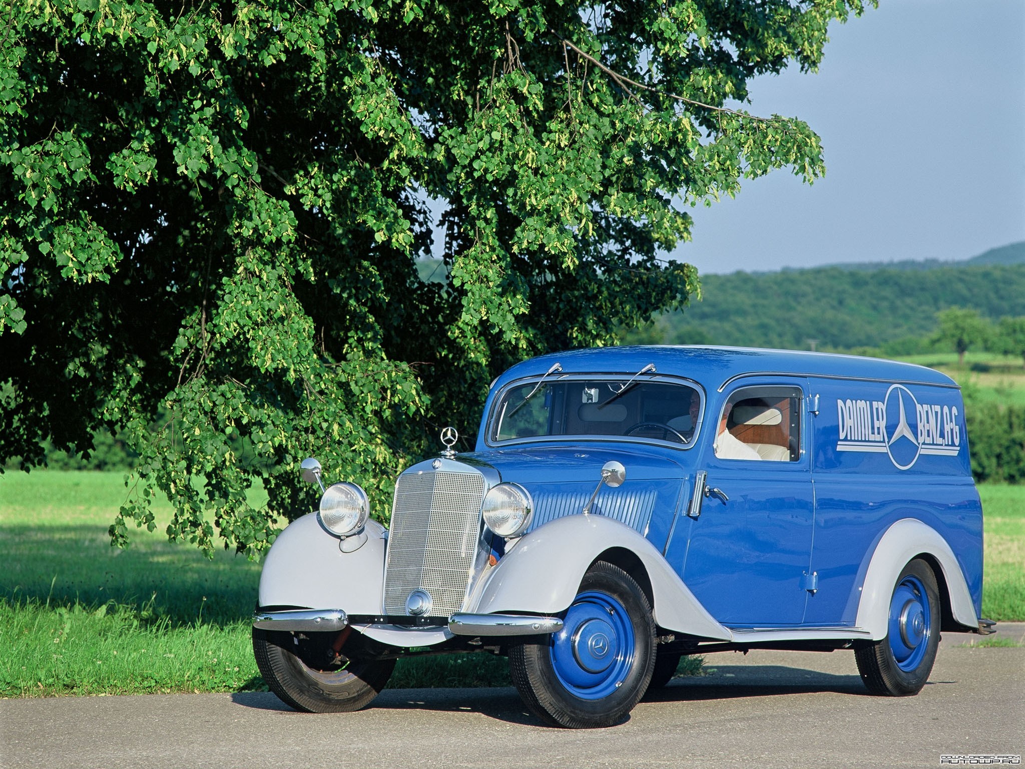 1947 Mercedes-Benz 170V Panel Van HD Wallpaper