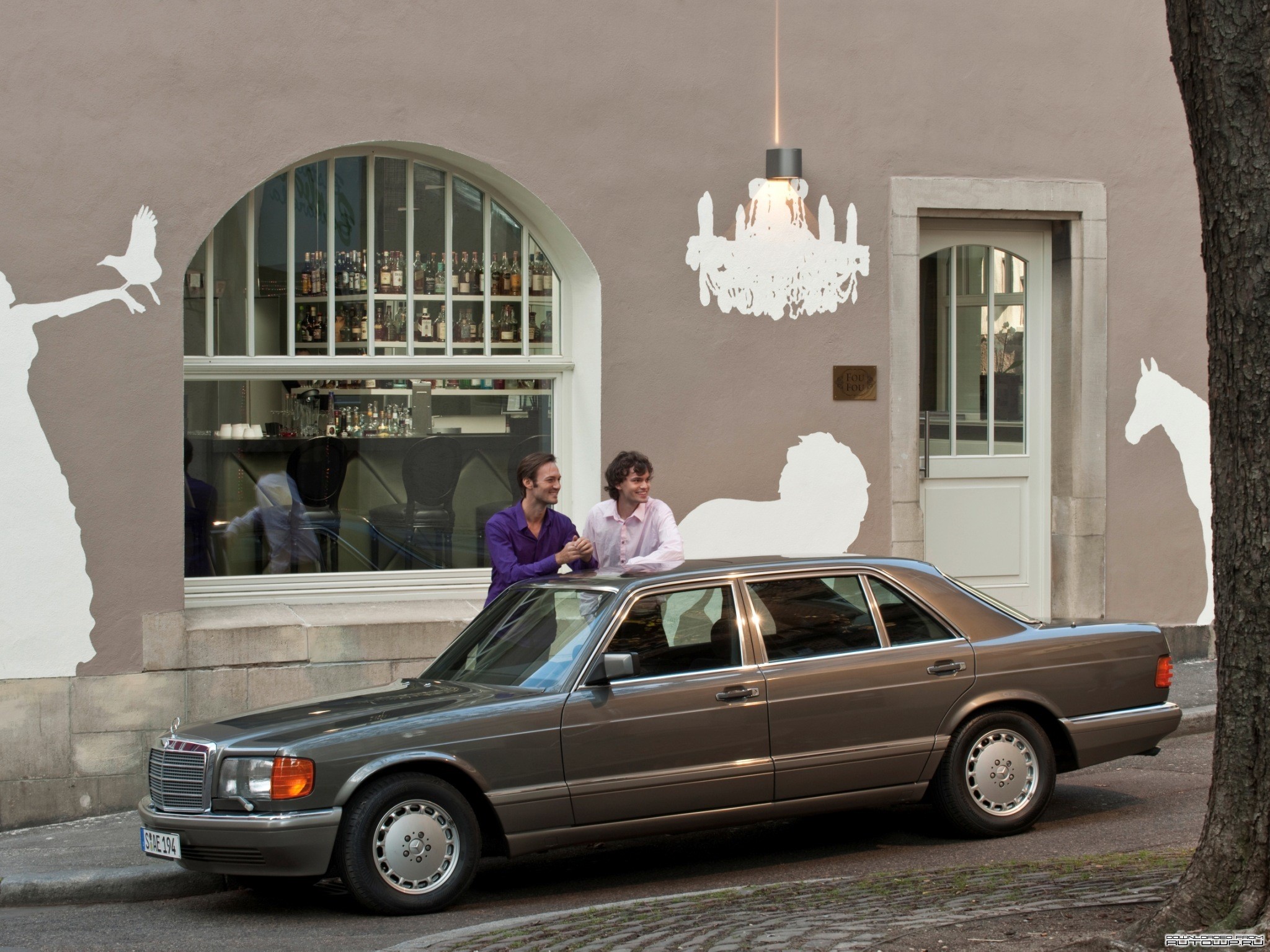 Two men and a Mercedes-Benz S-Class HD Wallpaper