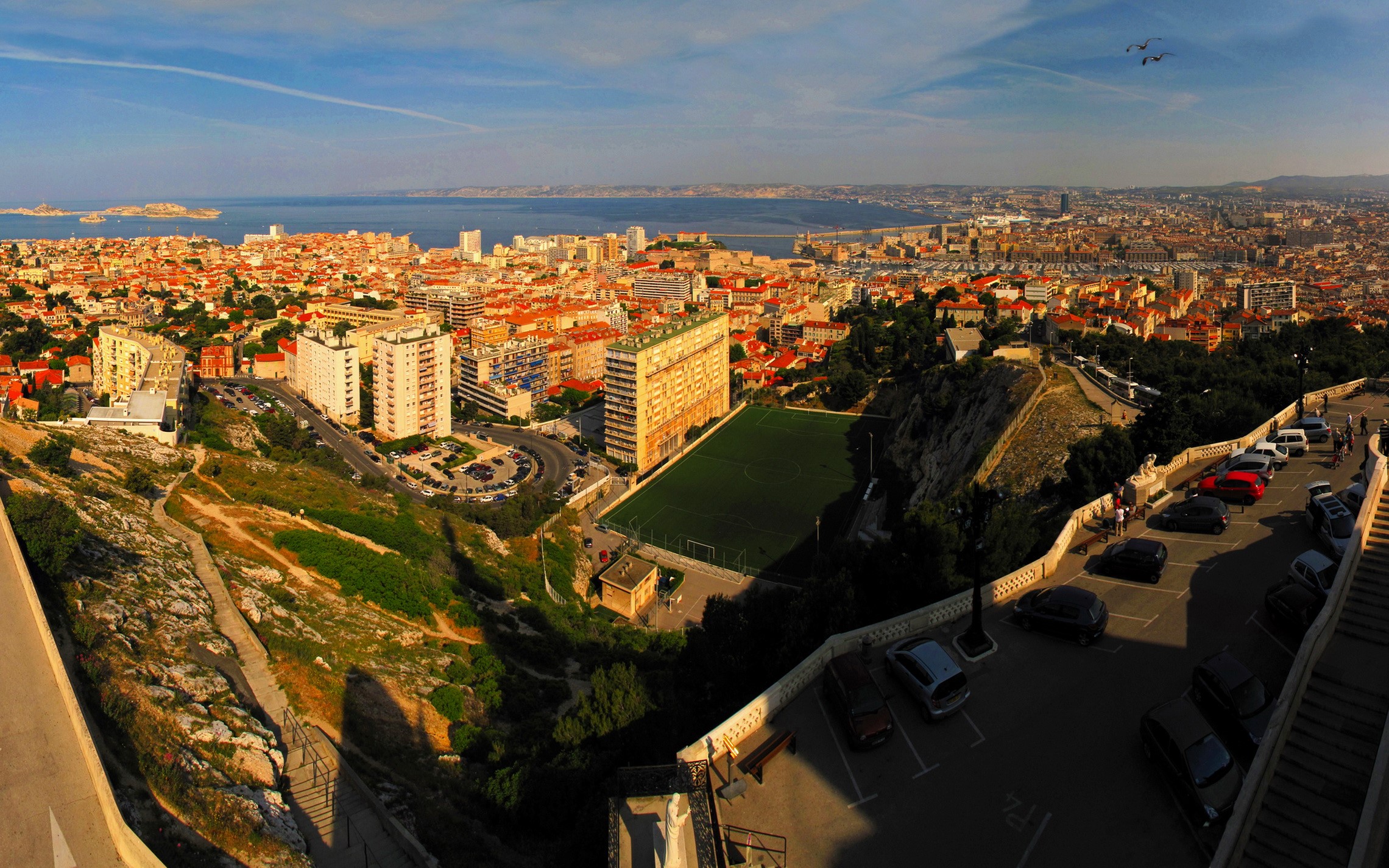 Panoramic view of Marseille, France from a hilltop HD Wallpaper