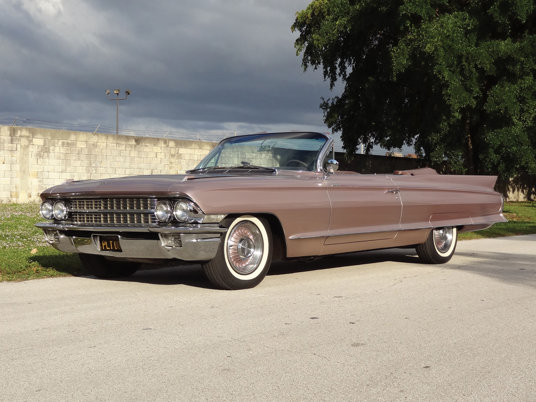 1962 Cadillac Eldorado Convertible HD Wallpaper