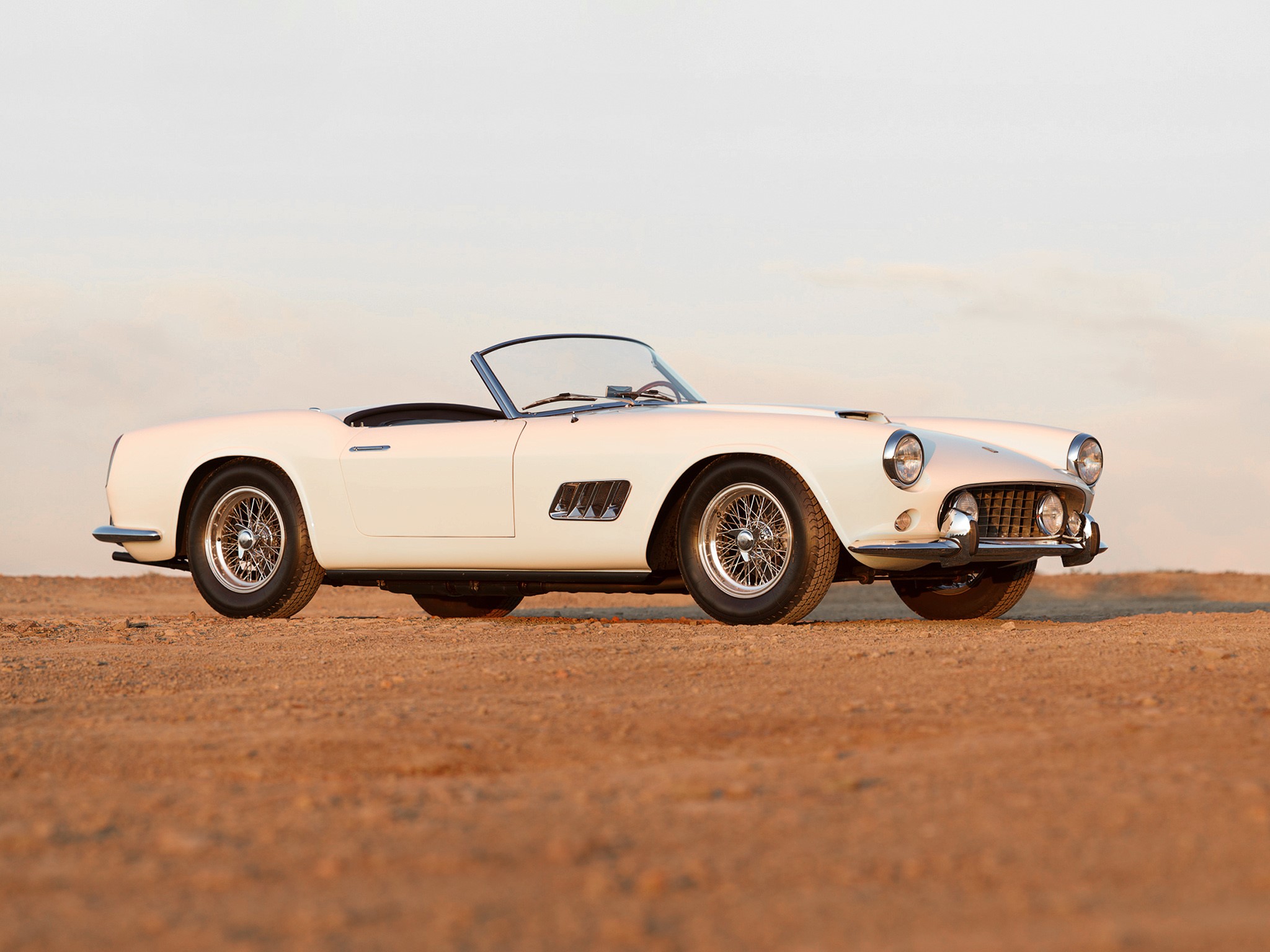 White Ferrari 250 GT California Spyder HD Wallpaper