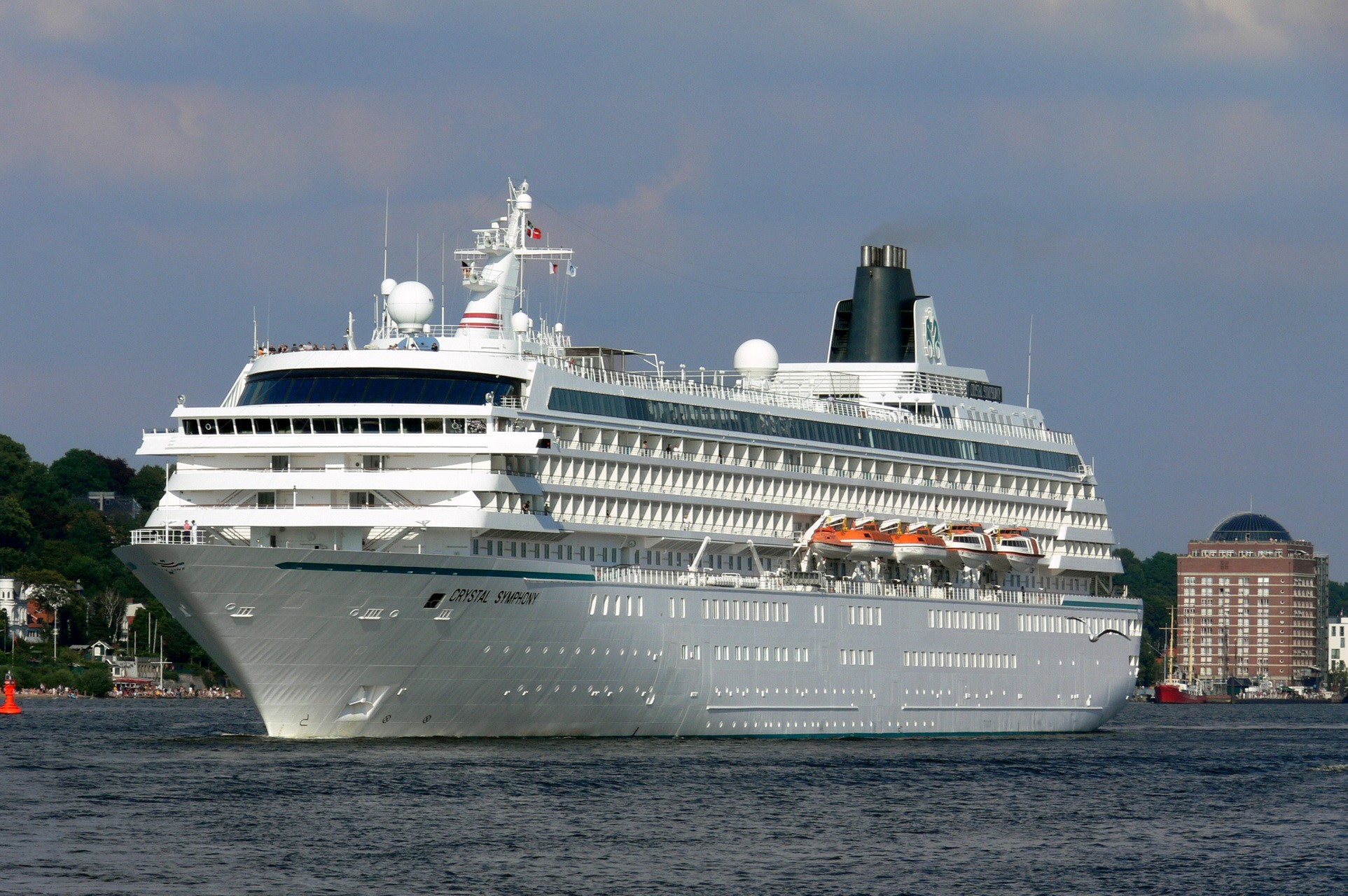 Crystal Symphony cruise liner on water HD Wallpaper