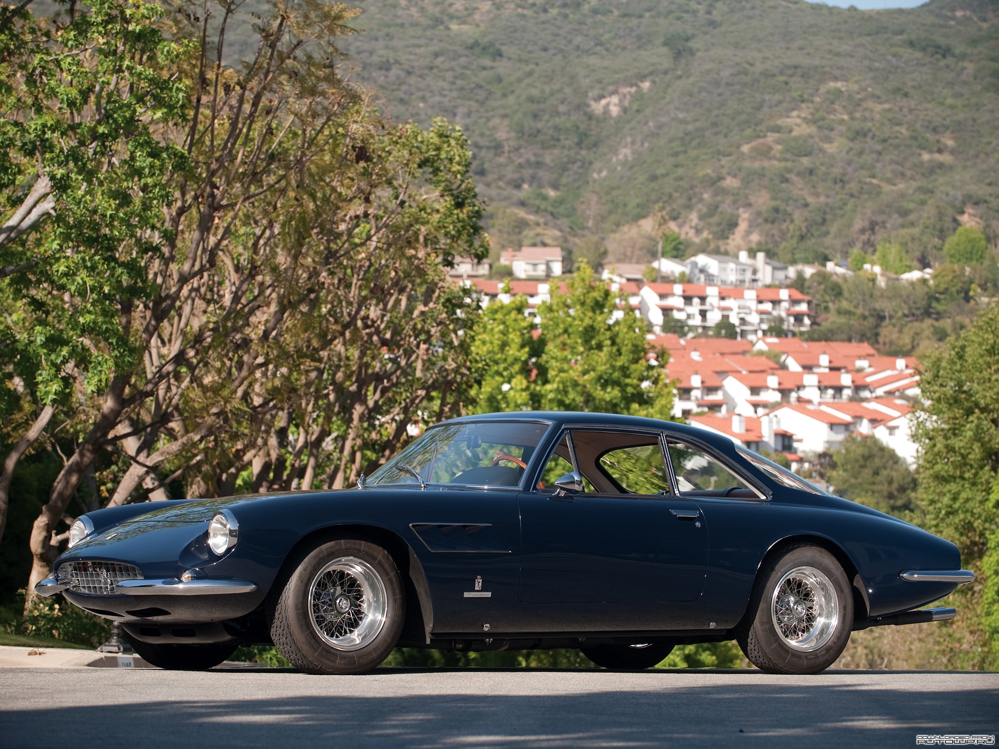 Dark Blue Ferrari 365 GT 2+2 by Pininfarina HD Wallpaper