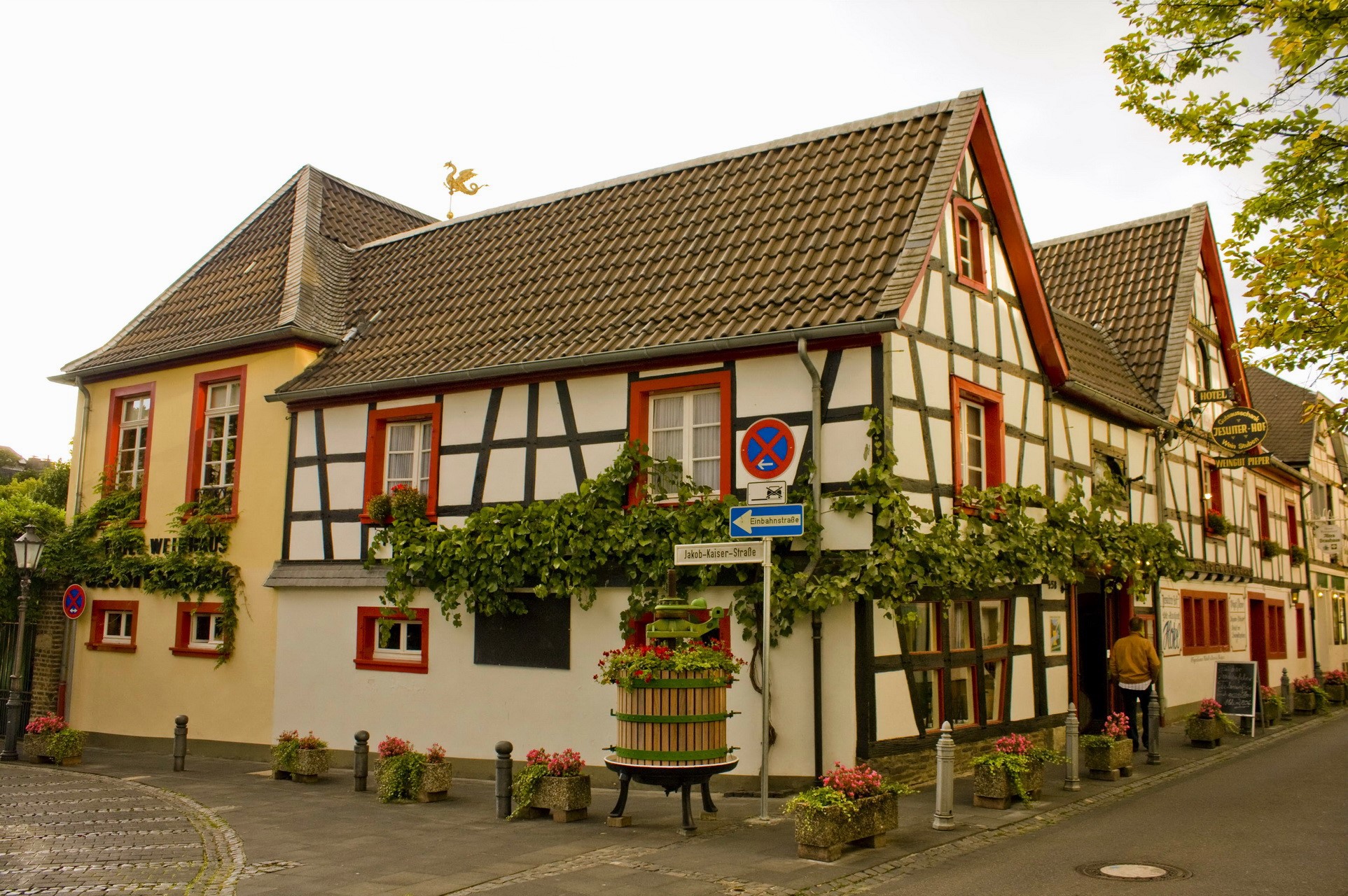 Half-timbered building in Germany HD Wallpaper