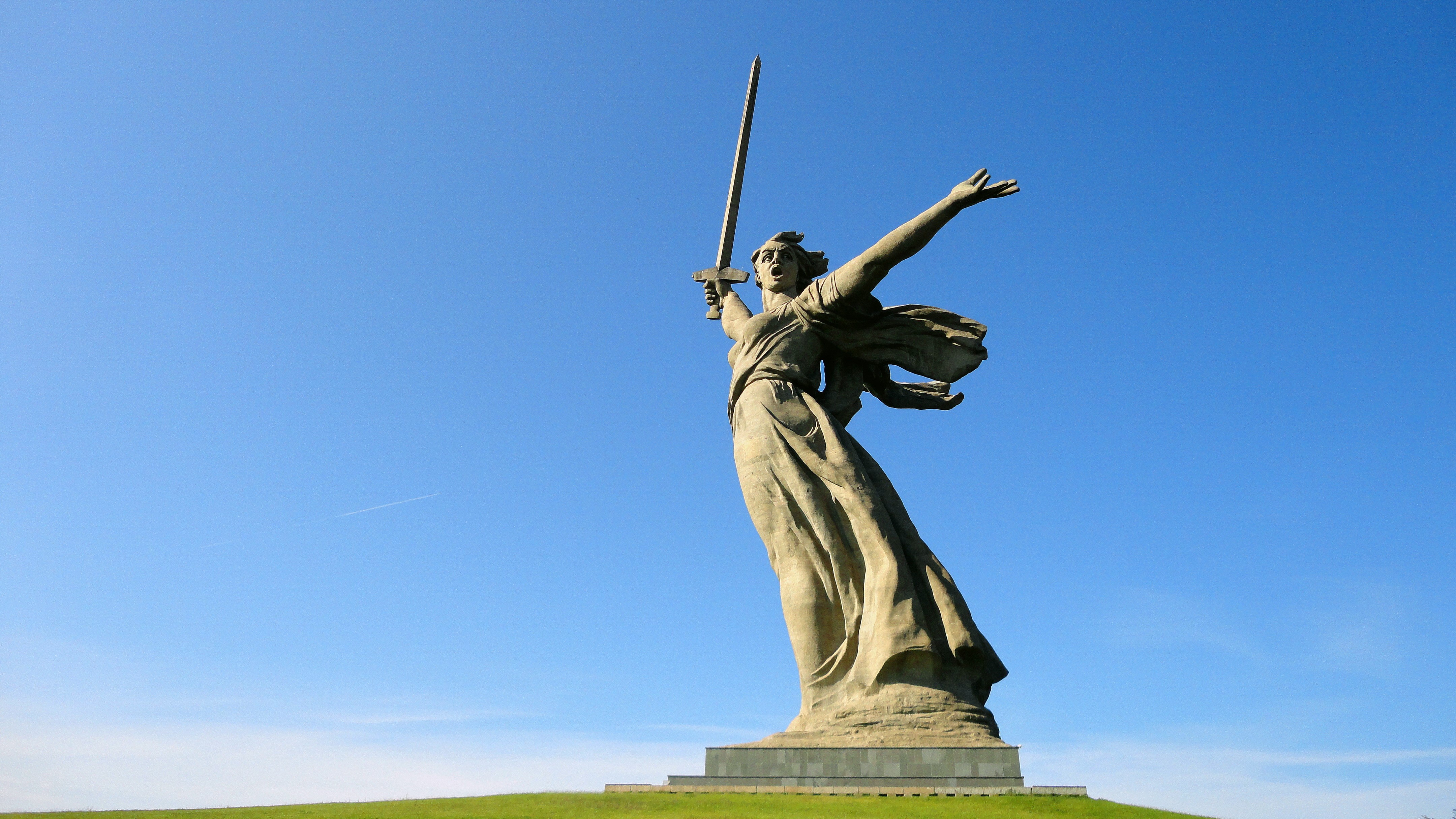 The Motherland Calls Monument HD Wallpaper