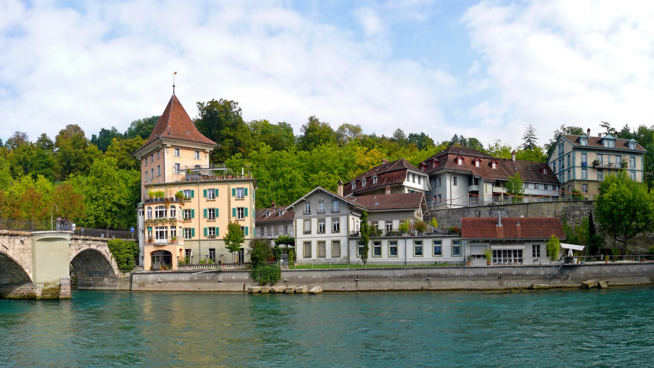 Buildings along the river in Switzerland HD Wallpaper
