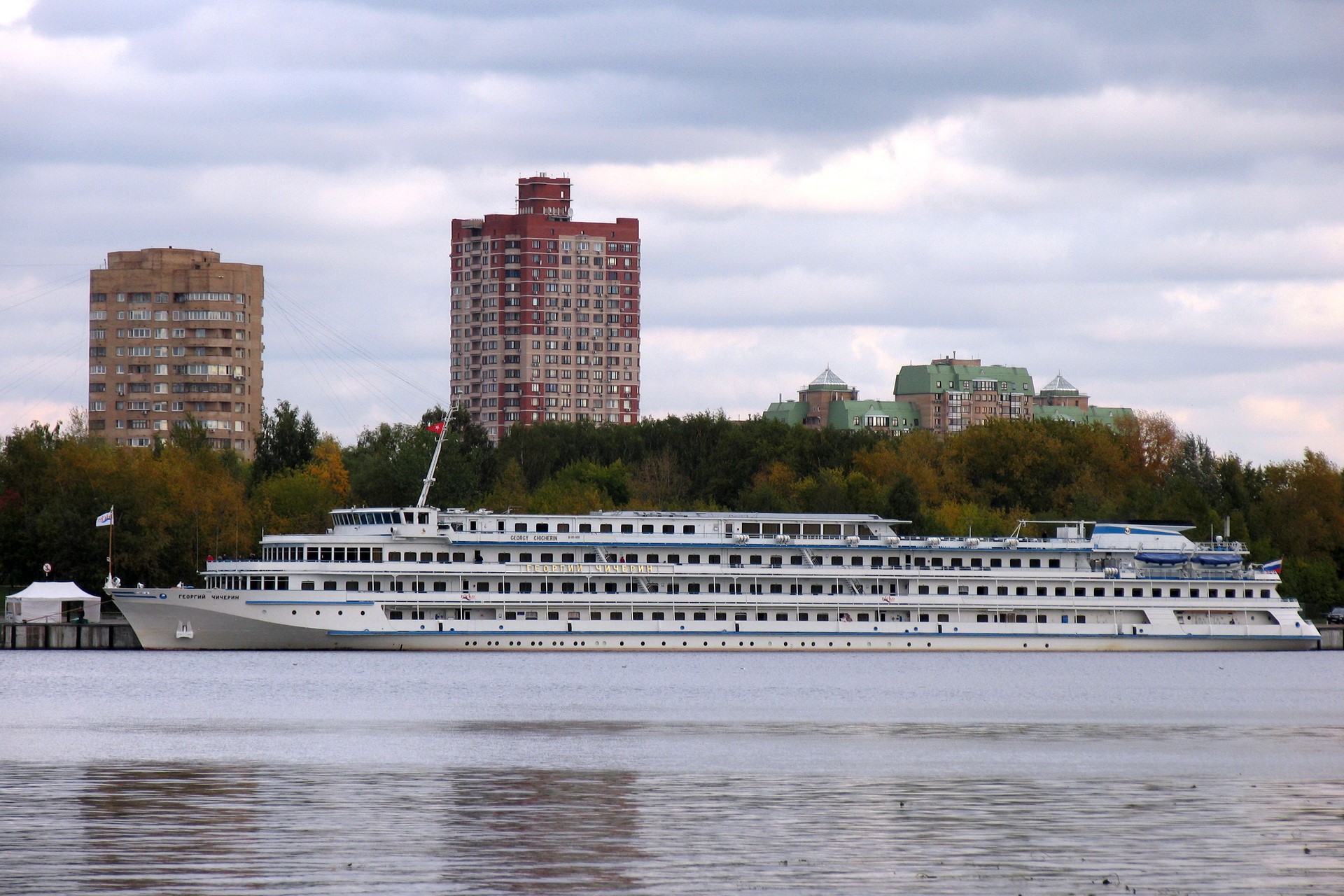 Georgiy Chicherin cruise liner on water HD Wallpaper
