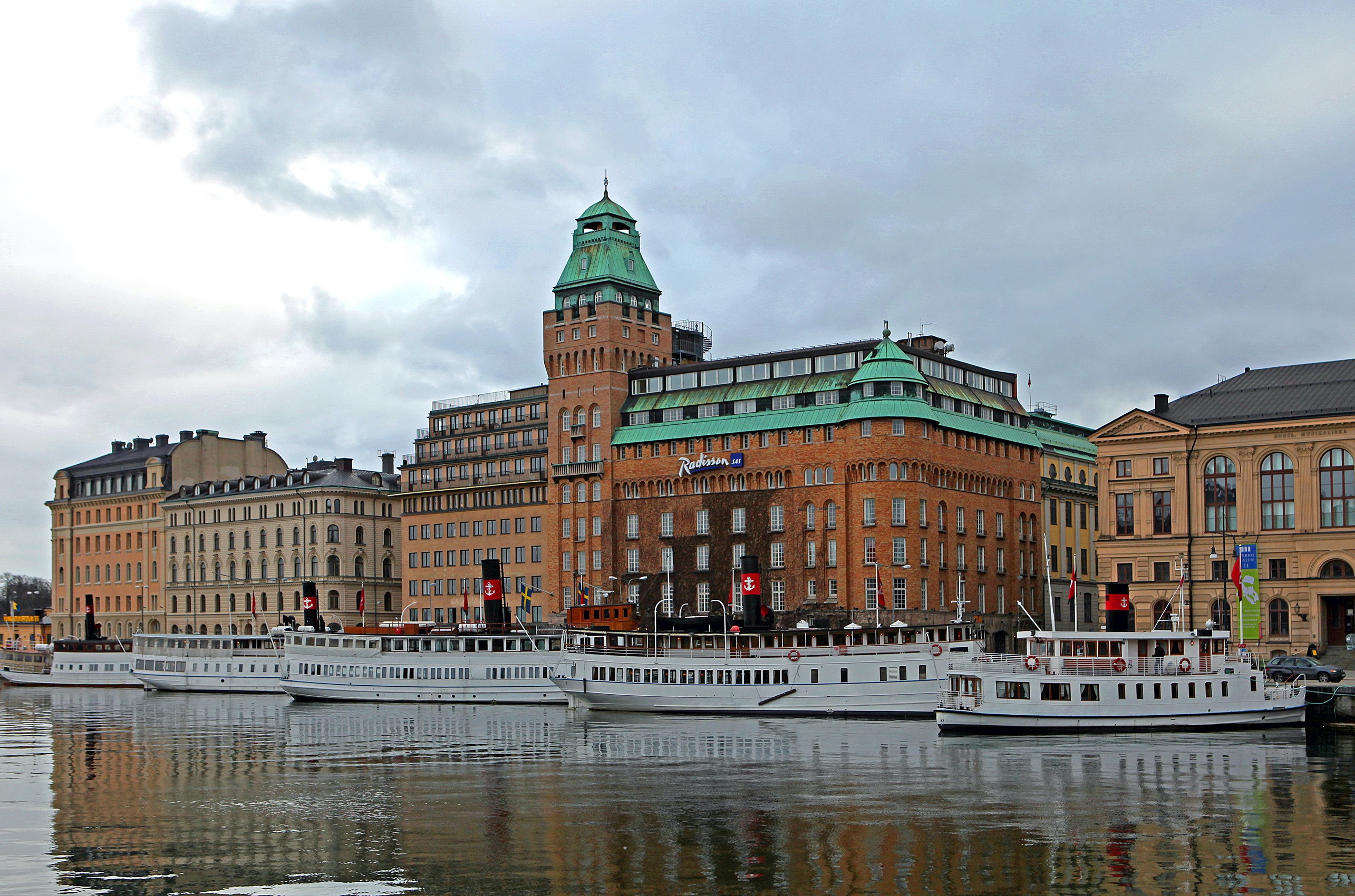 Radisson Blu Waterfront Hotel, Stockholm, Sweden HD Wallpaper