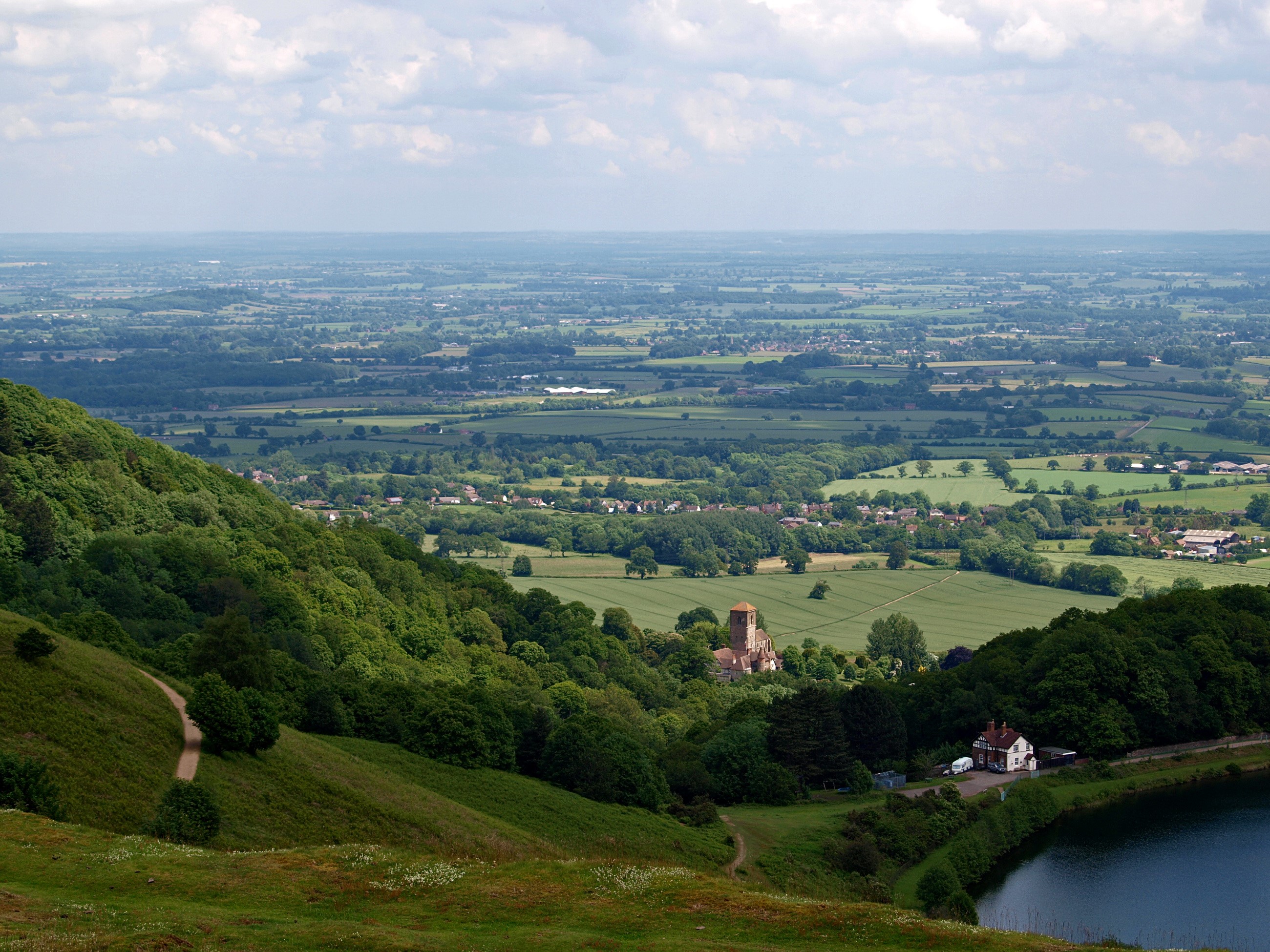 View of Malvern Hills, Worcestershire, England HD Wallpaper