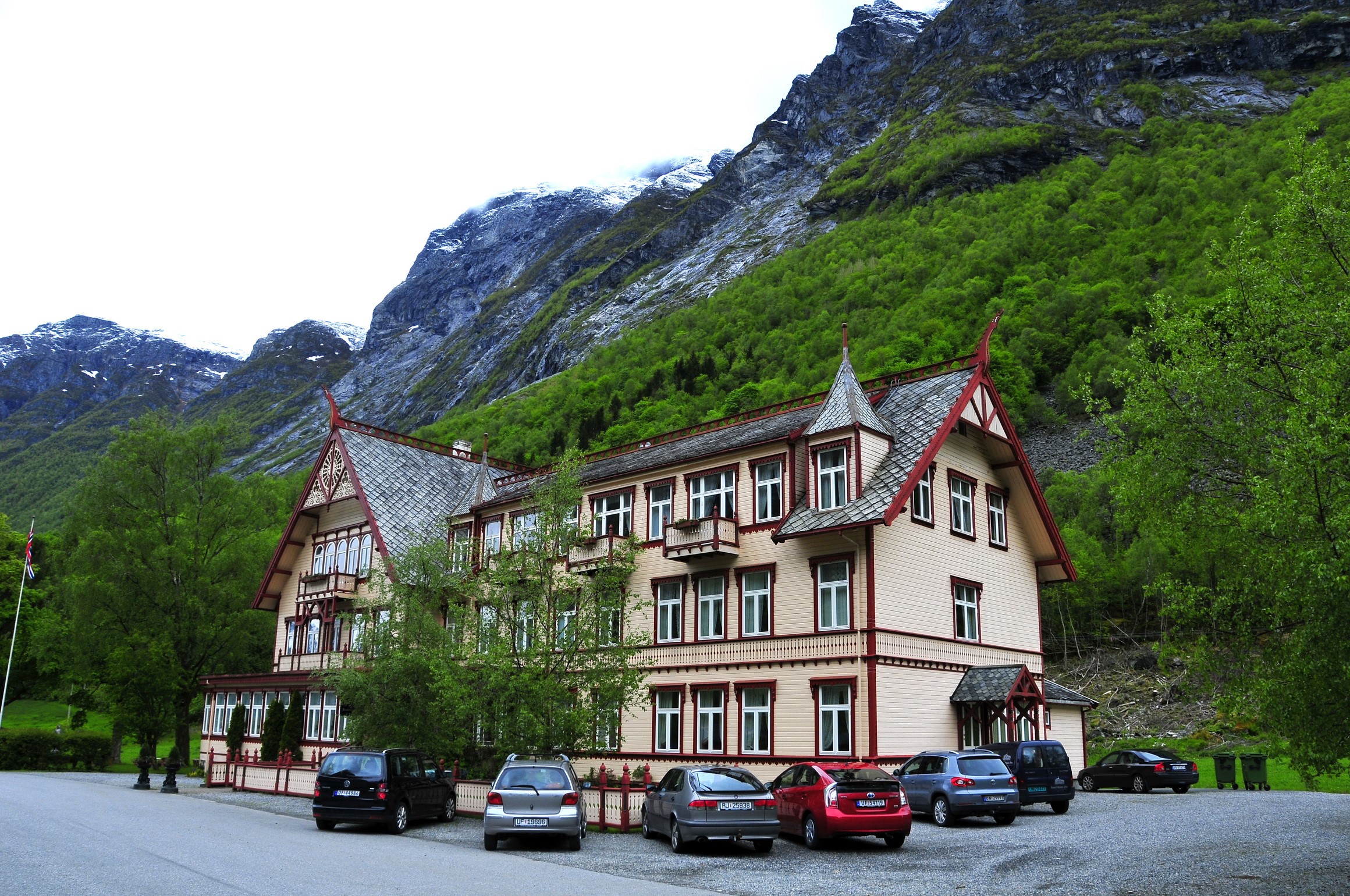 Hotel Norangsfjorden in Norway HD Wallpaper