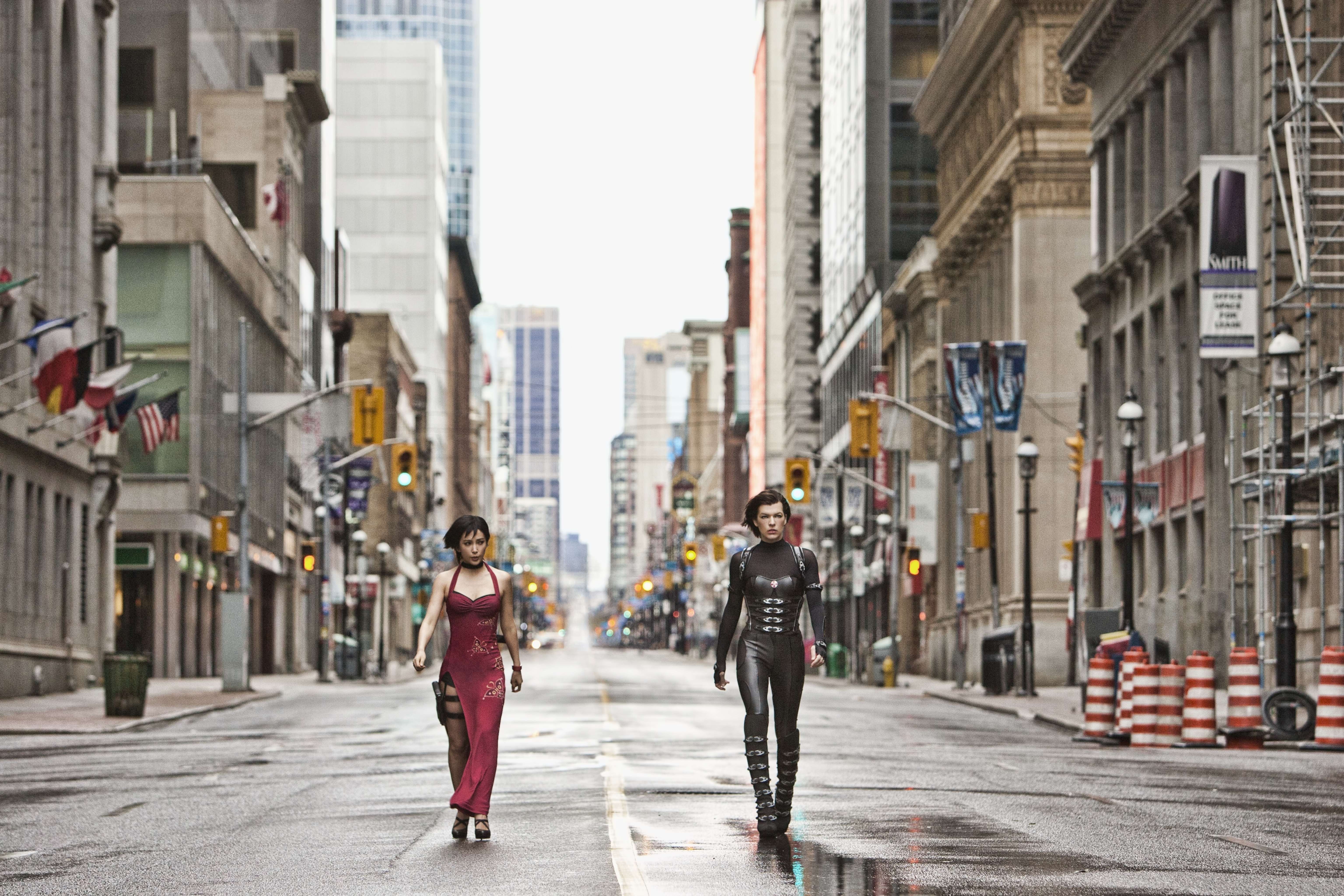 Alice and Jill from Resident Evil 4: Afterlife HD Wallpaper