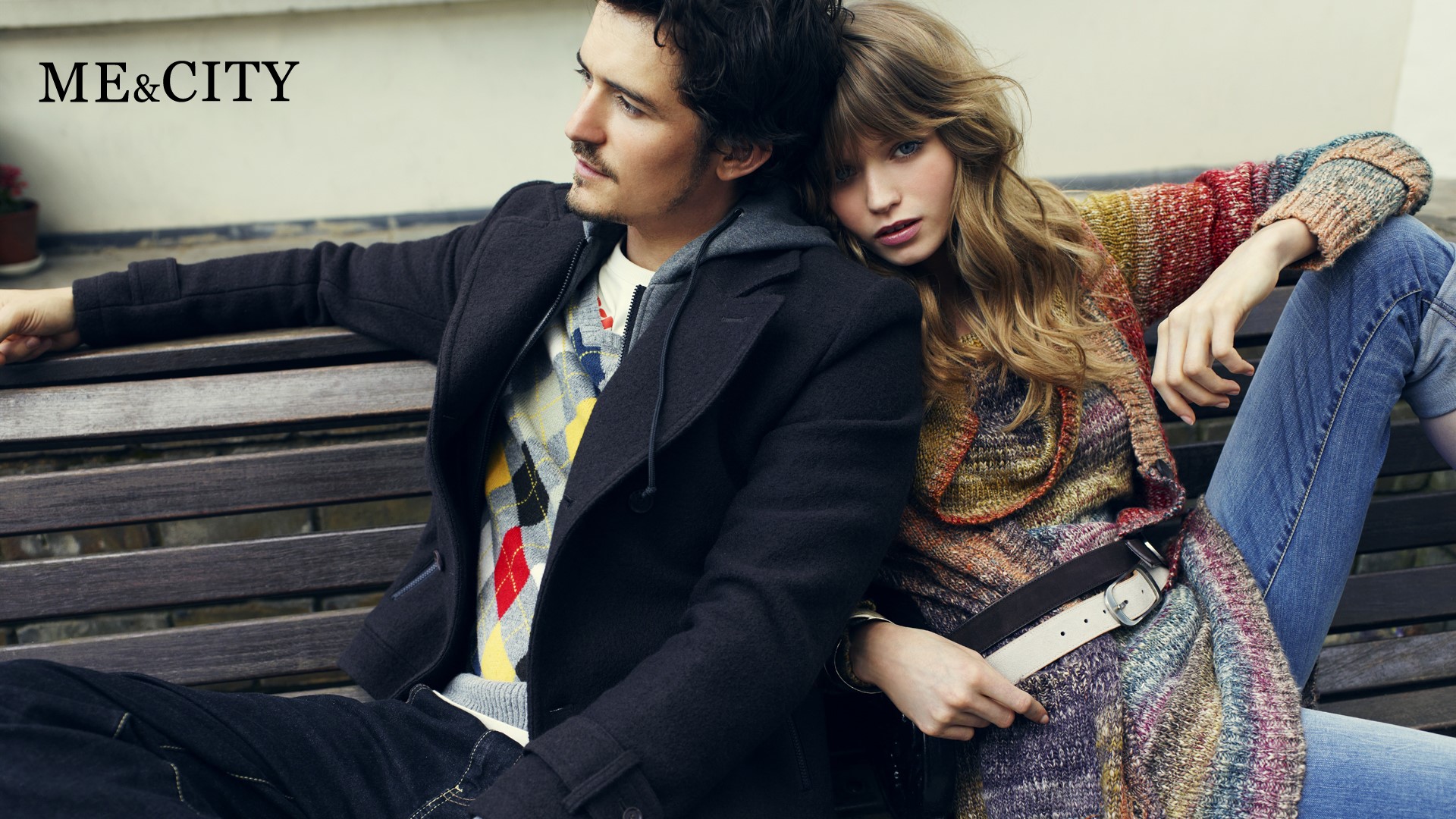 ME&CITY fashion advertisement with models HD Wallpaper